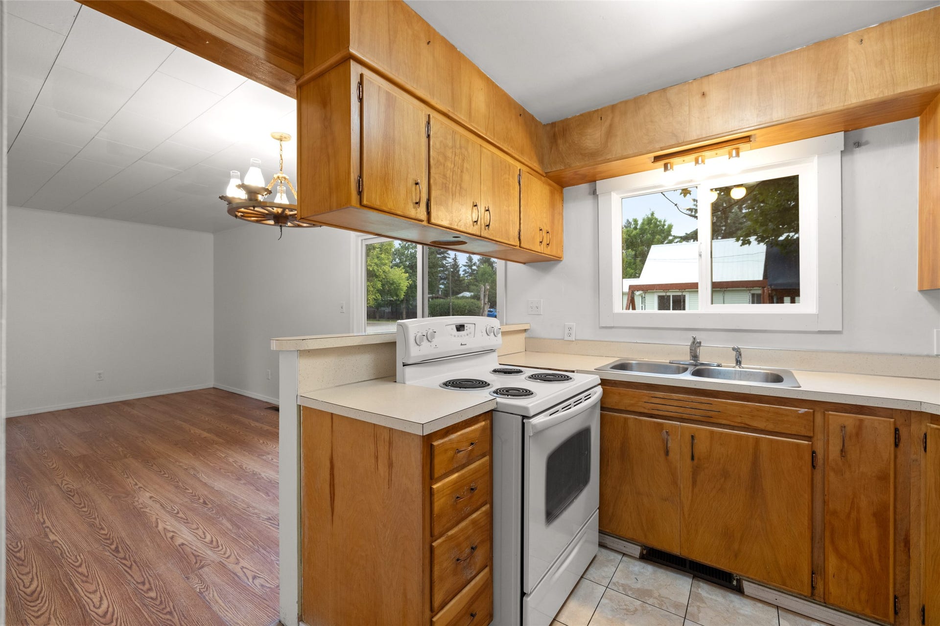1134 3rd Avenue W, Columbia Falls, MT 59912