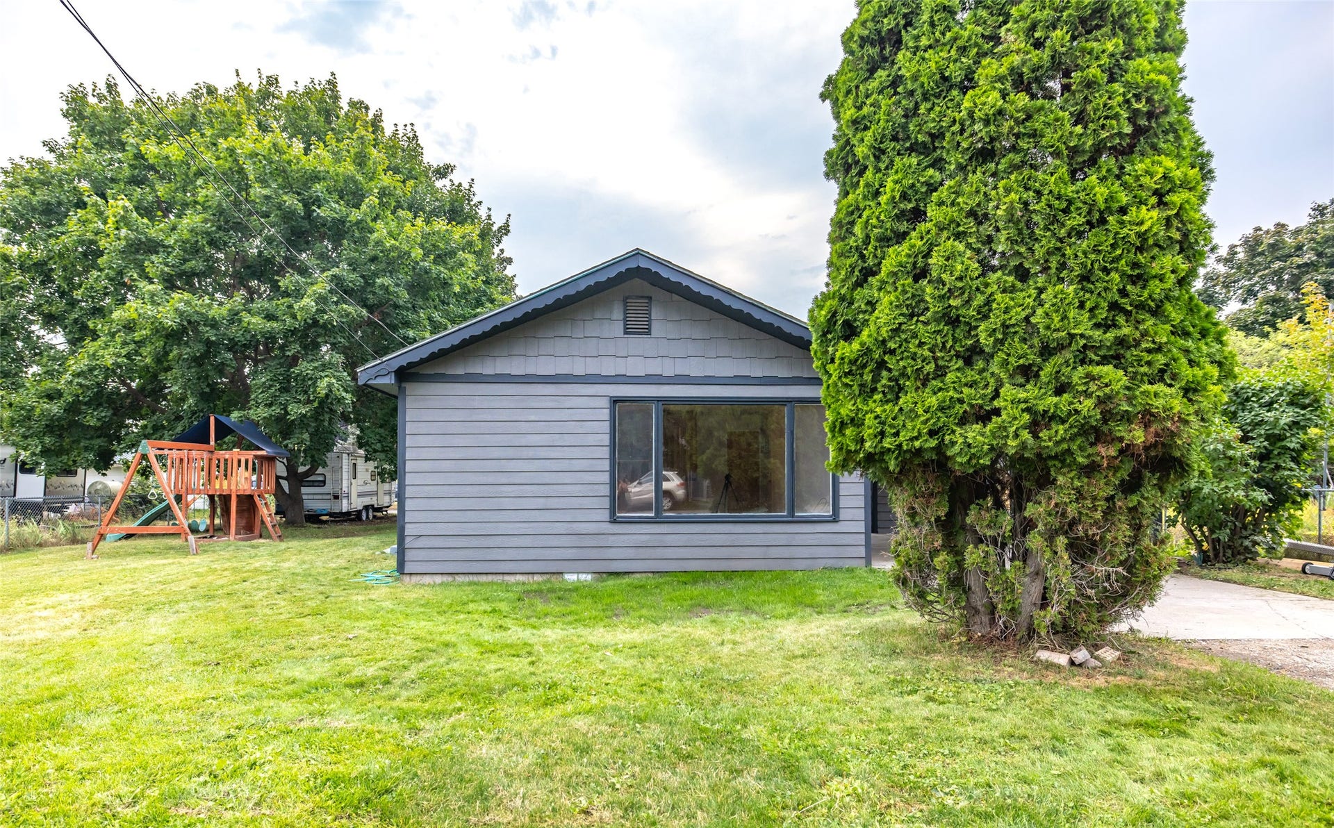 1134 3rd Avenue W, Columbia Falls, MT 59912