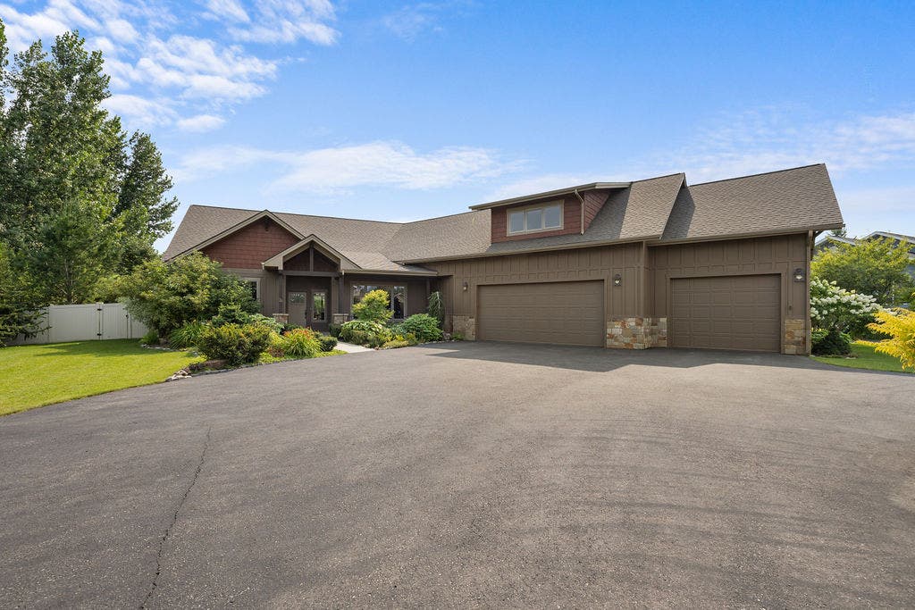 26 Logan Way, Kalispell, MT 59901 26 Logan Way, Kalispell, MT 59901