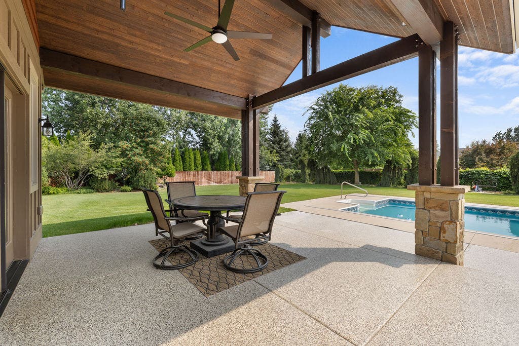 26 Logan Way, Kalispell, MT 59901 Covered Patio