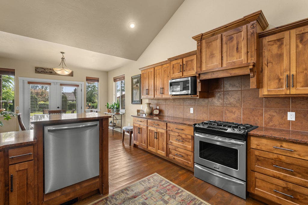 26 Logan Way, Kalispell, MT 59901 26 Logan Way, Kalispell, MT 59901