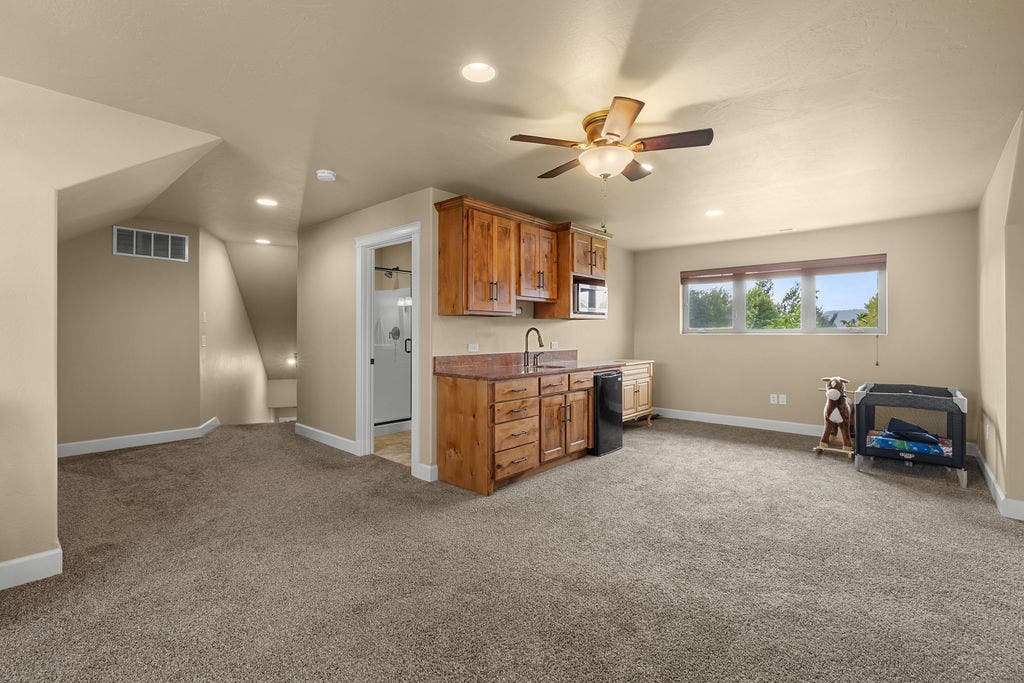 26 Logan Way, Kalispell, MT 59901 26 Logan Way, Kalispell, MT 59901
