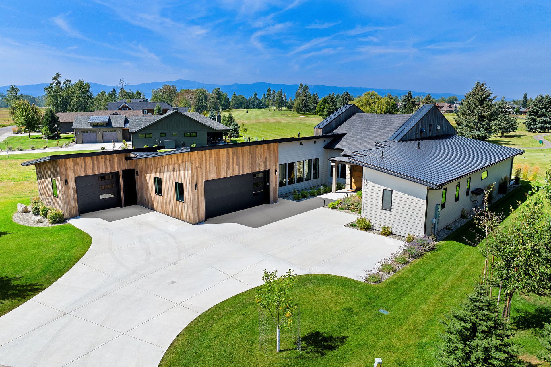 1283 Lake Pointe Drive, Bigfork, MT 59911 Custom 3BD/3BA Home