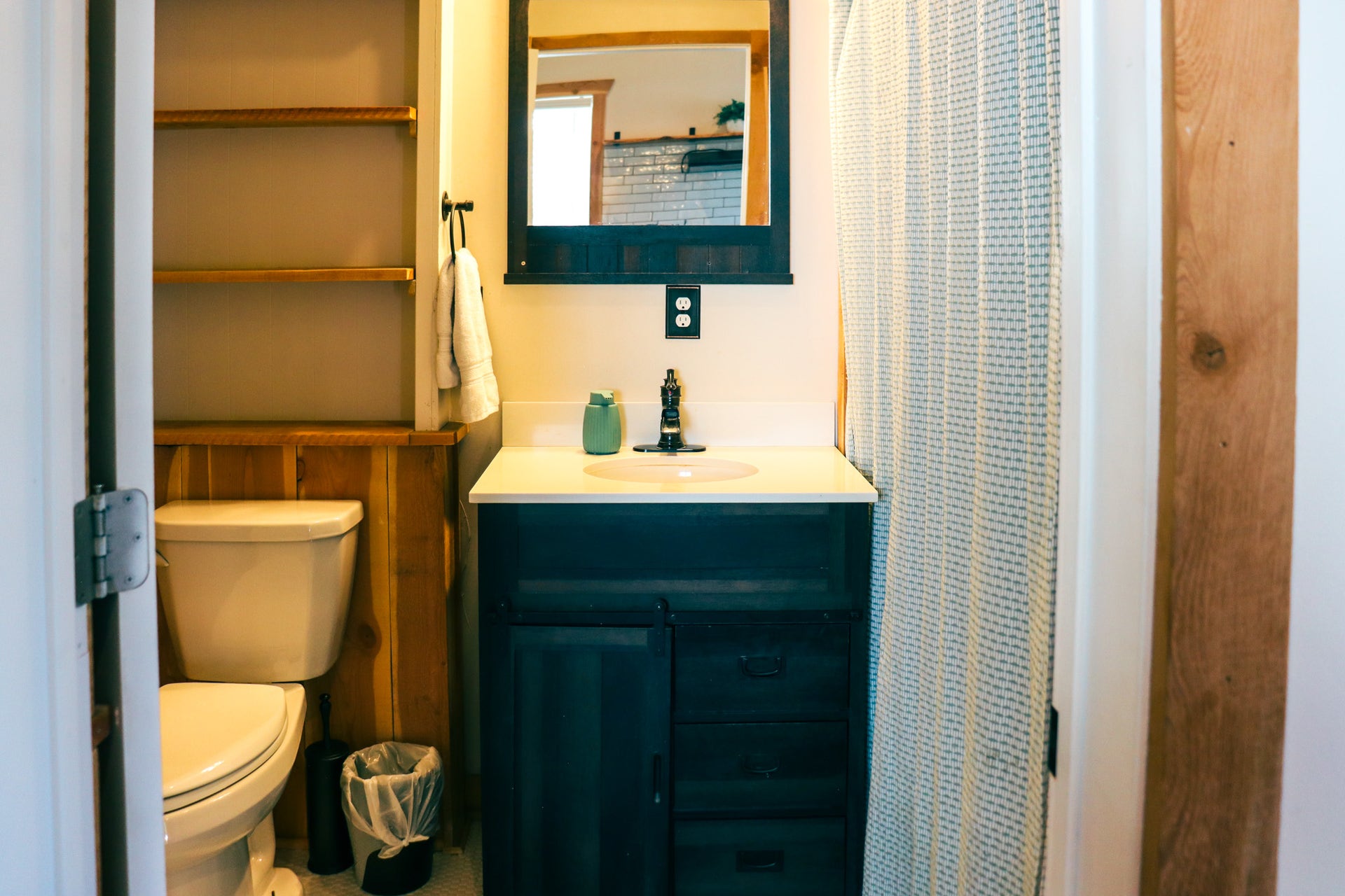 23726 MT Hwy 35, Bigfork, MT 59911 23726 MT Hwy 35, Bigfork, MT 59911