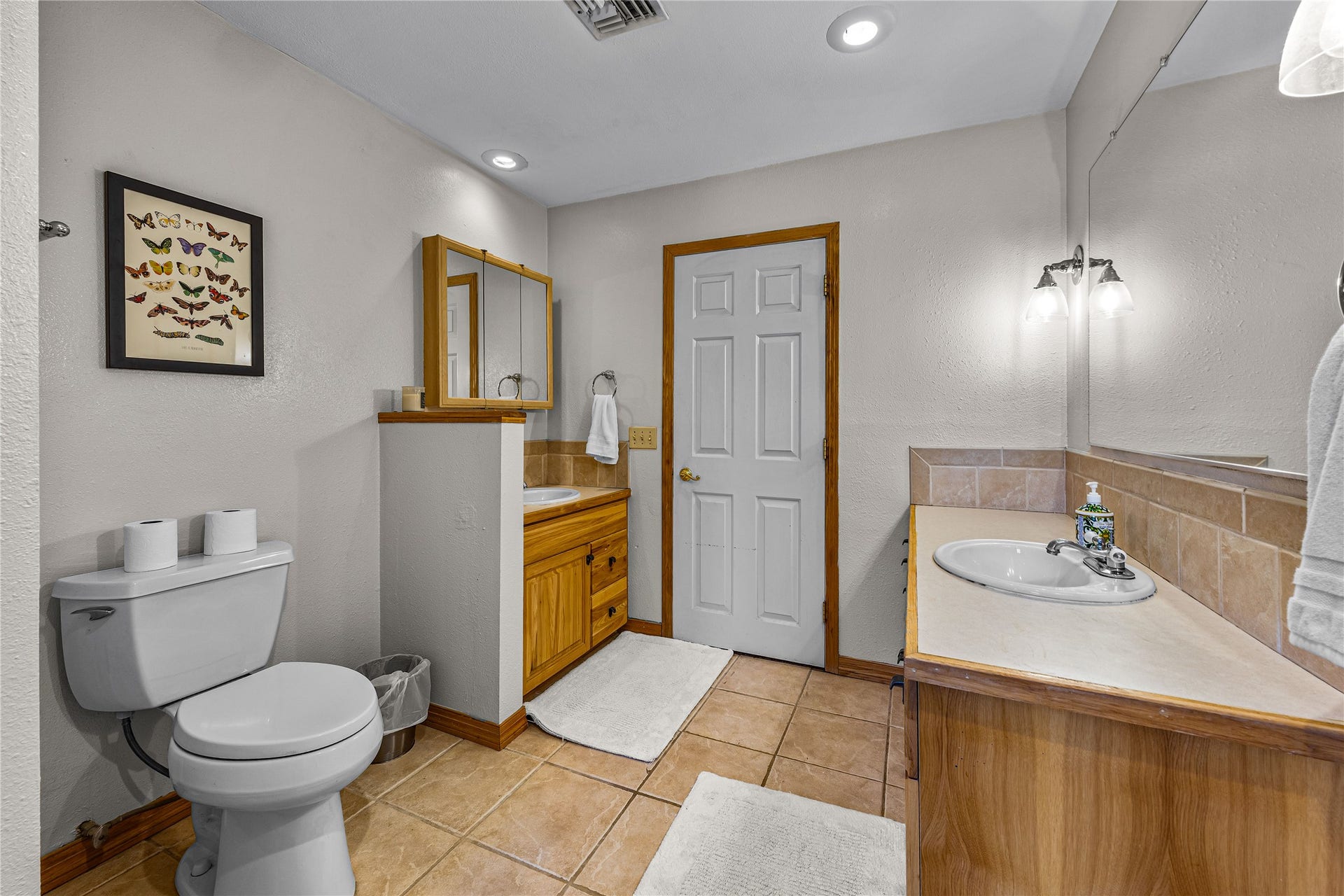 Full bathroom lower level