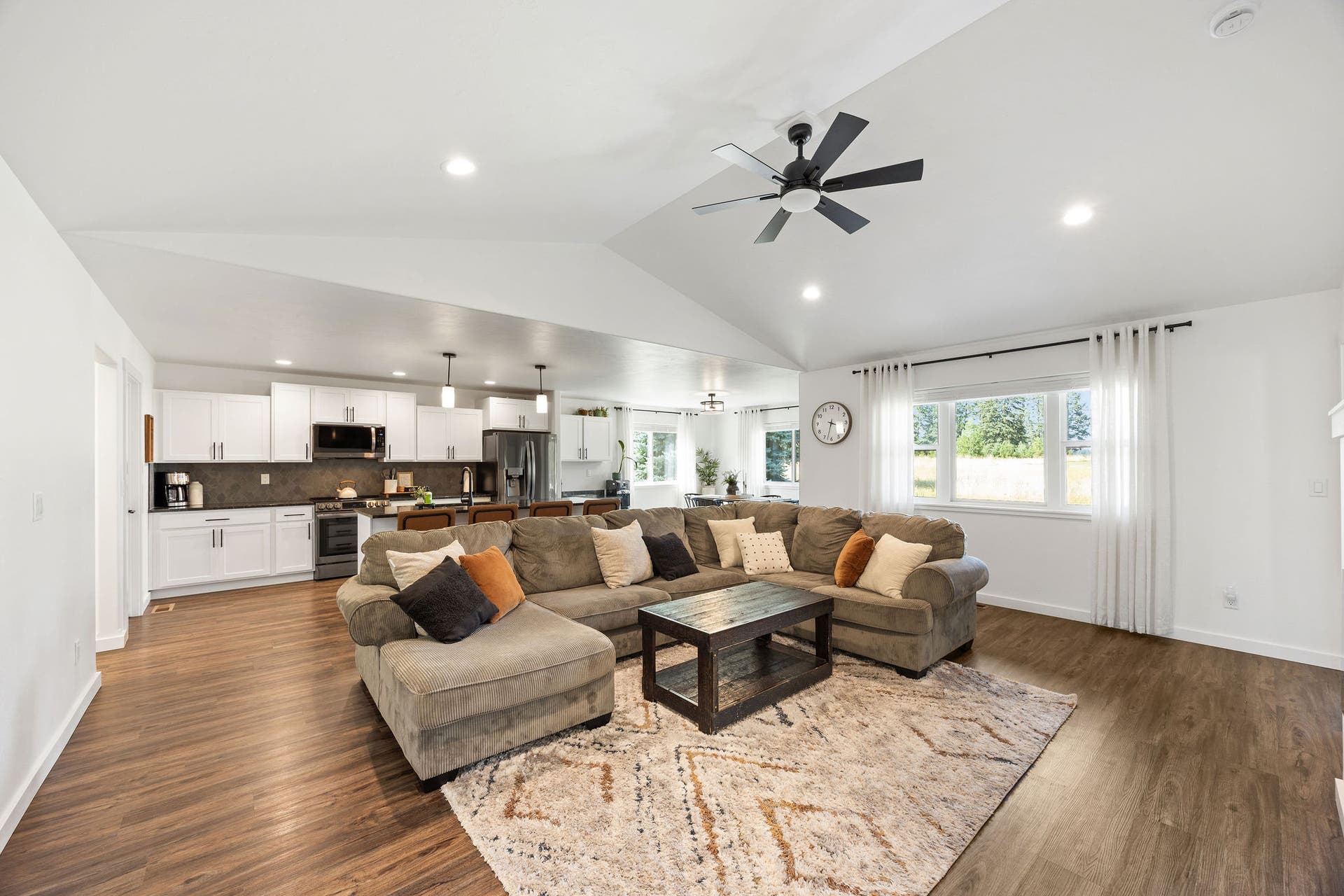 221 Stage Ridge Road, Bigfork, MT 59911 Open design and natural light in Living Room