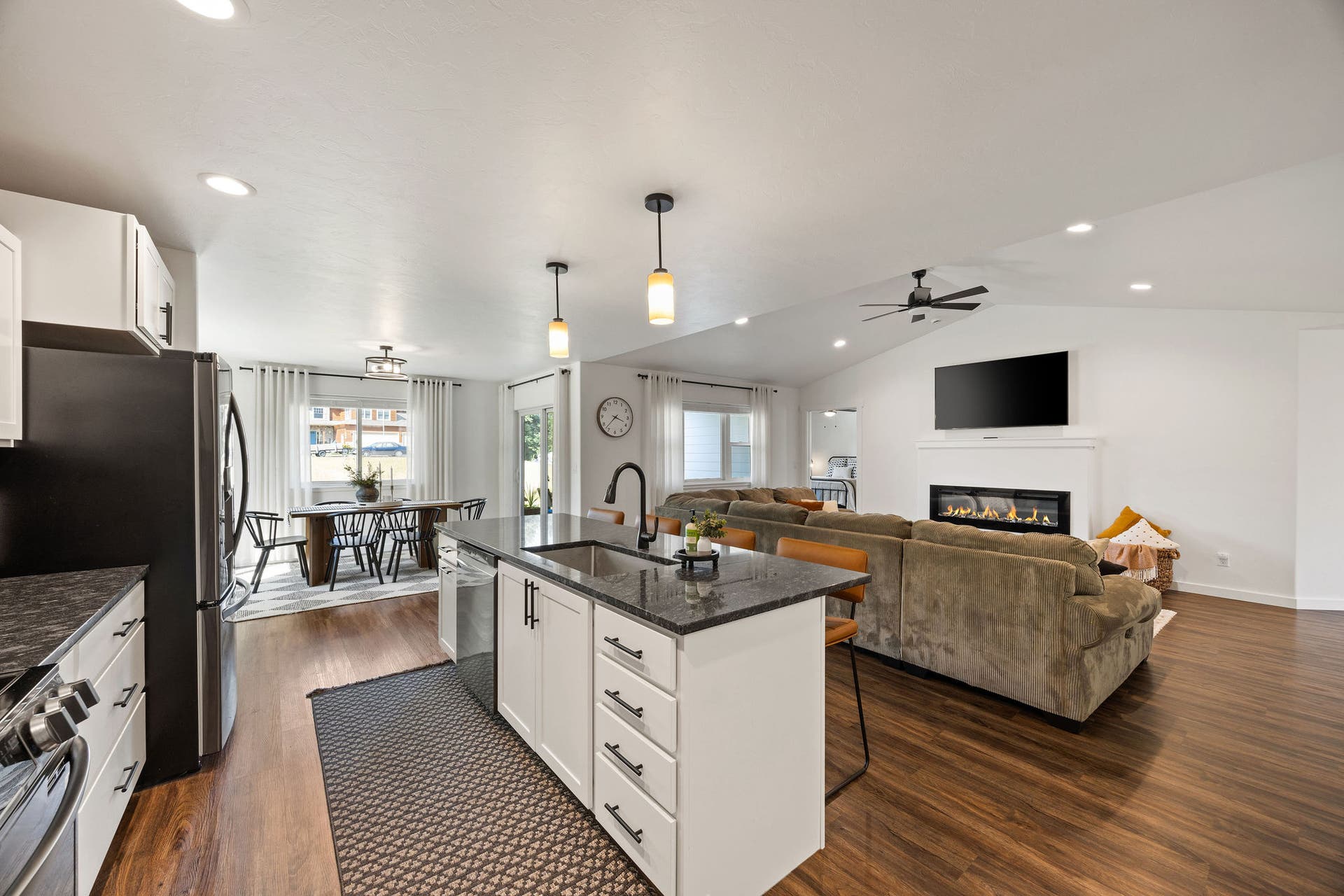 221 Stage Ridge Road, Bigfork, MT 59911 Open design with Dining Area and Living Room