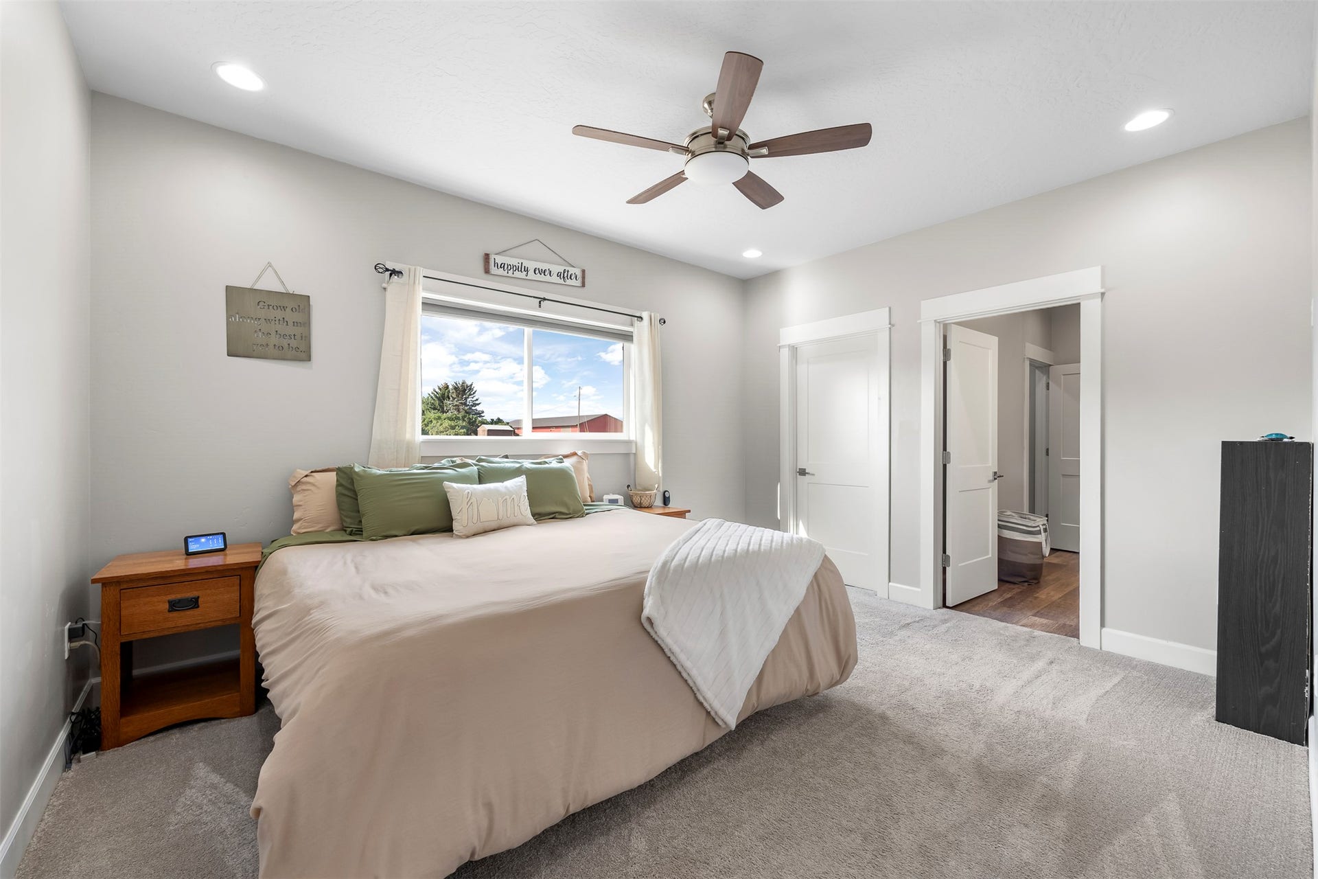 601 Ruby Court, Stevensville, MT 59870 Primary Suite/Bedroom 2+walk-in closet