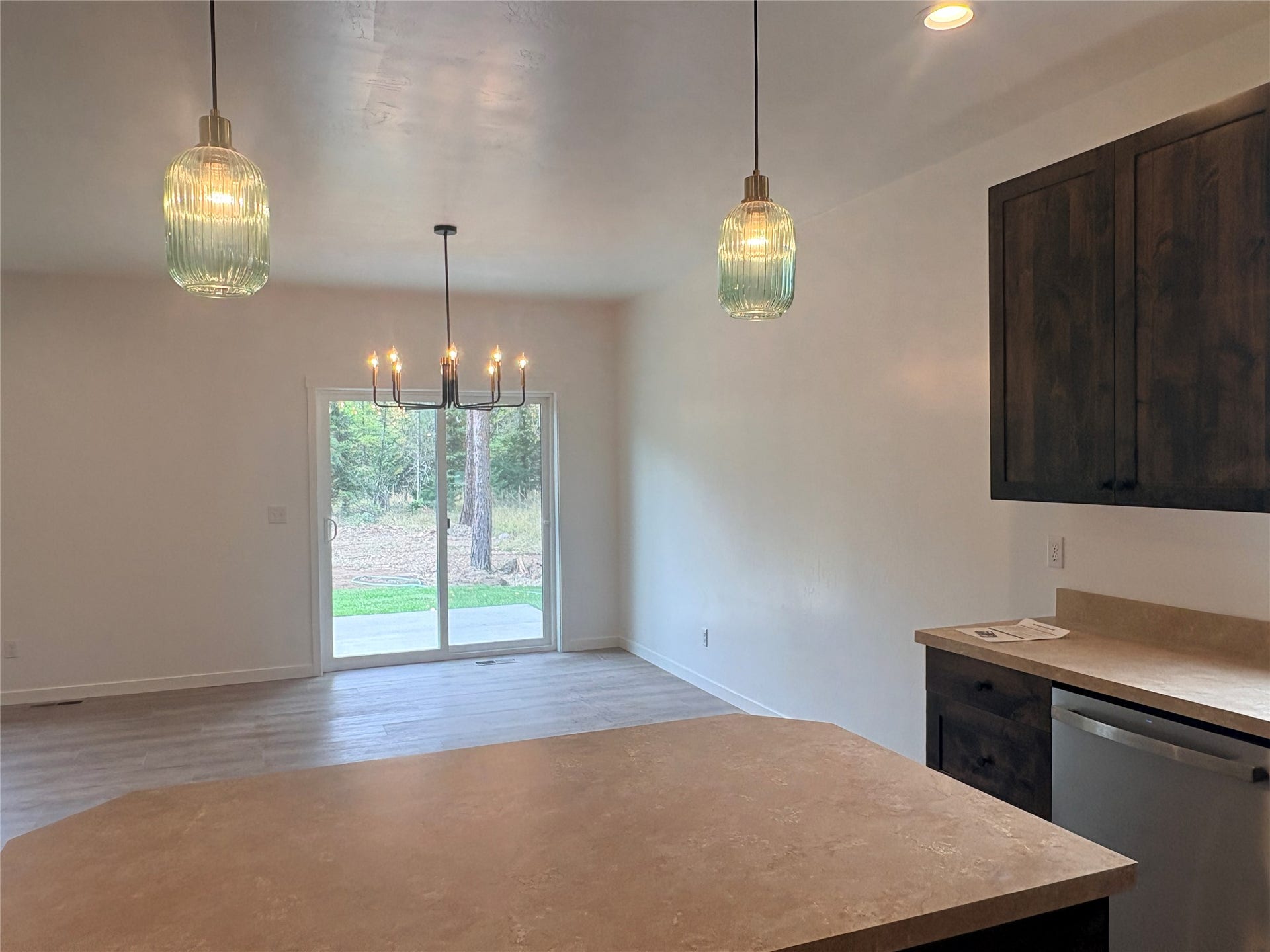 13515 Sundance Trail, Bigfork, MT 59911 Kitchen Island