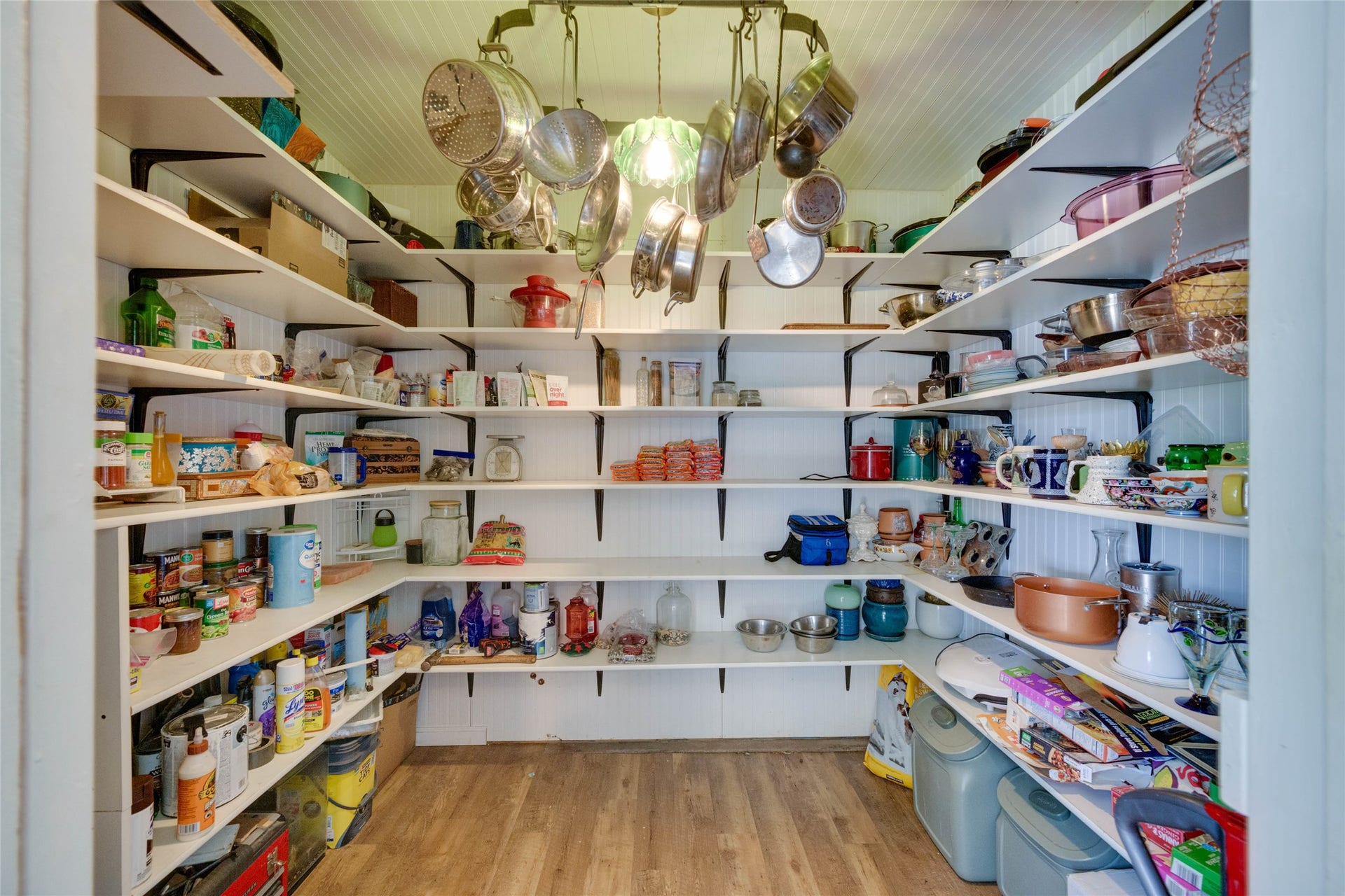 The pantry of all pantries! So much storage!