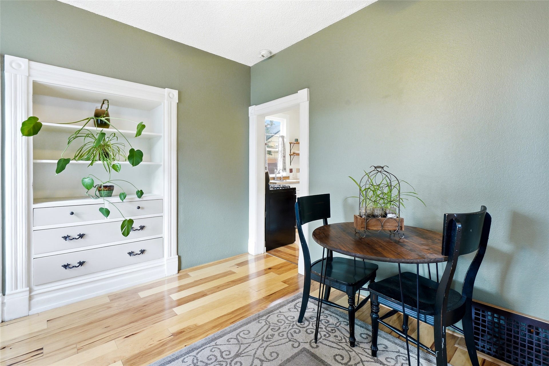 327 3rd Street E, Kalispell, MT 59901 327 3rd Street E, Kalispell, MT 59901