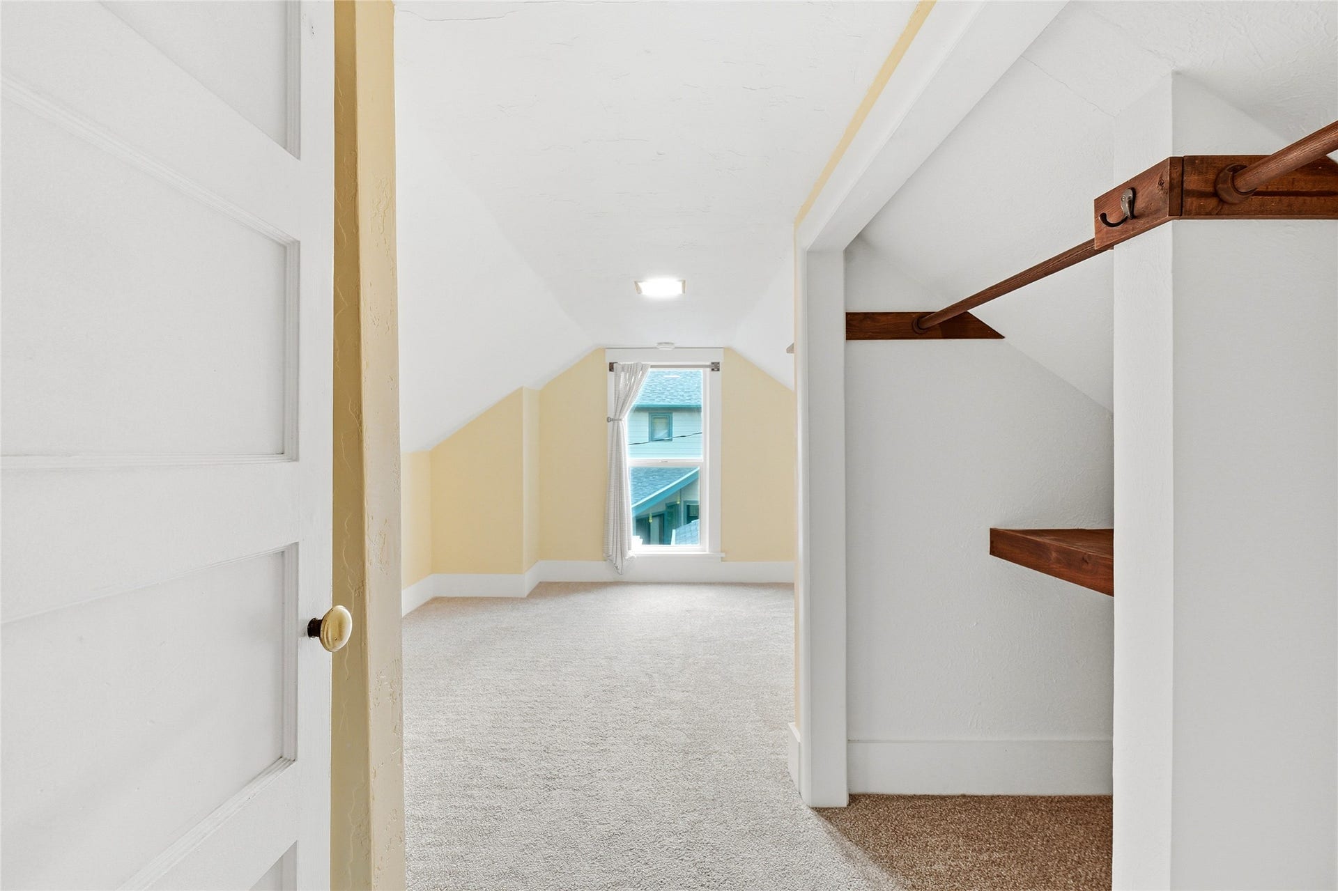 327 3rd Street E, Kalispell, MT 59901 327 3rd Street E, Kalispell, MT 59901