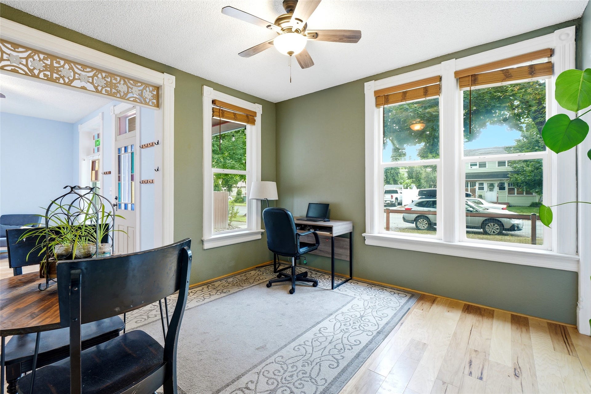 327 3rd Street E, Kalispell, MT 59901 327 3rd Street E, Kalispell, MT 59901