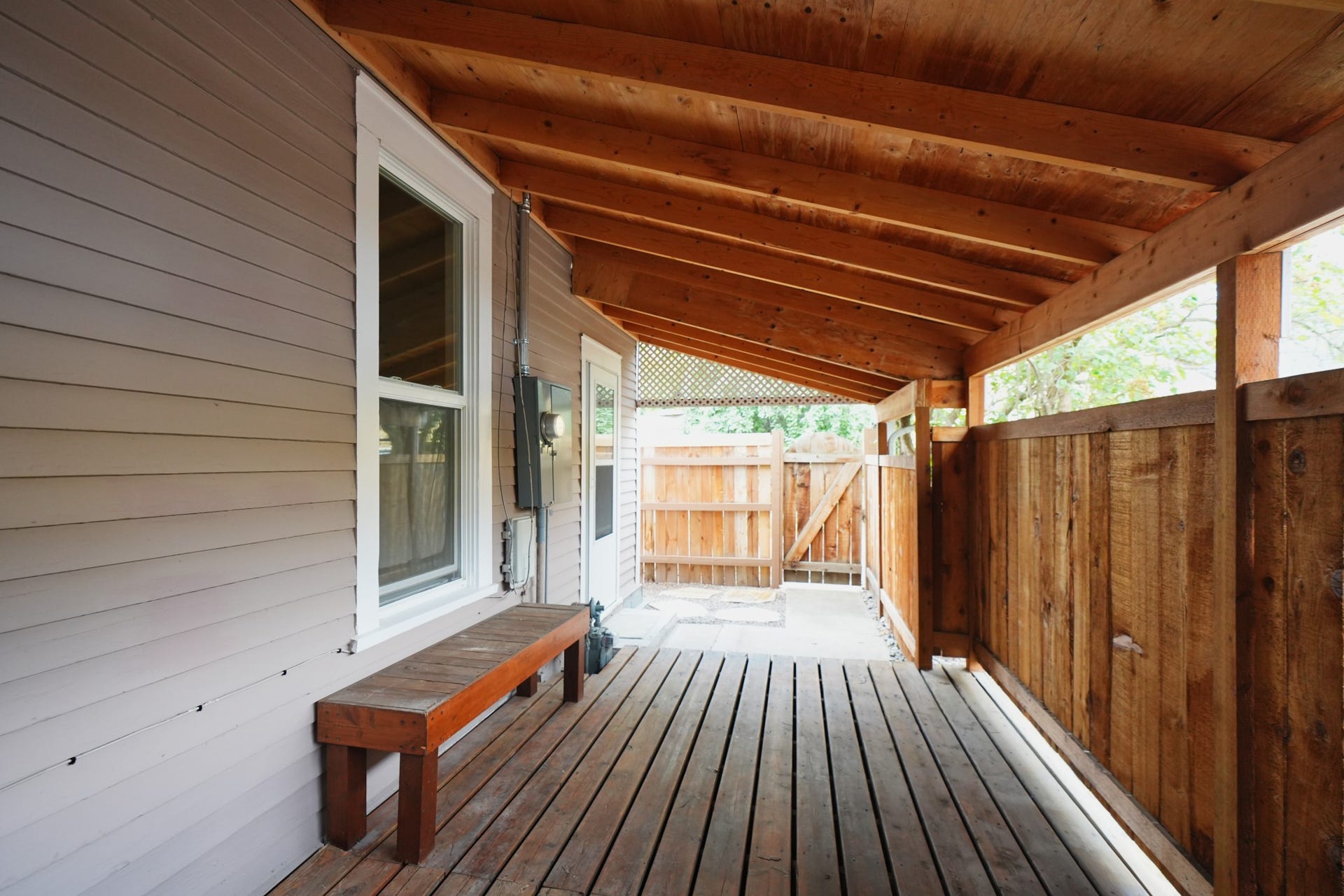 327 3rd Street E, Kalispell, MT 59901 327 3rd Street E, Kalispell, MT 59901