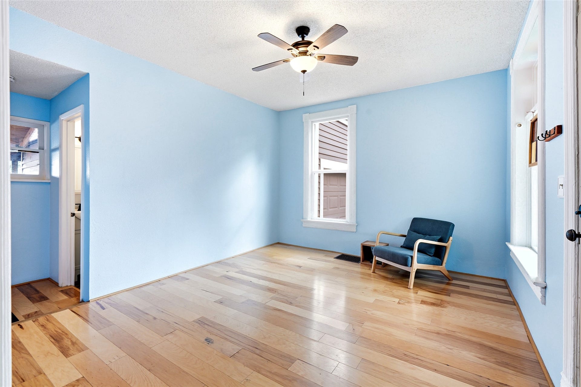 327 3rd Street E, Kalispell, MT 59901 327 3rd Street E, Kalispell, MT 59901