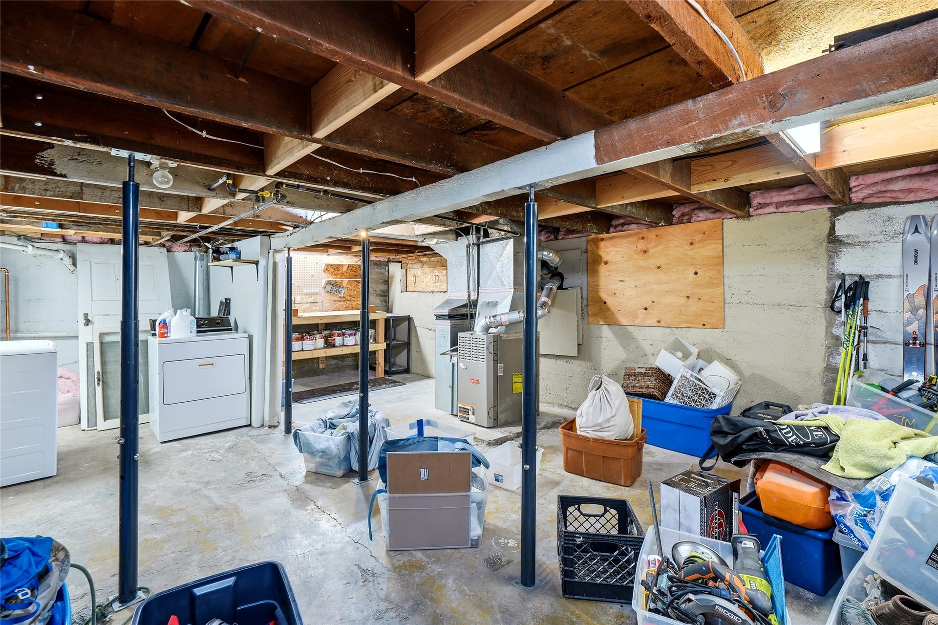 327 3rd Street E, Kalispell, MT 59901 327 3rd Street E, Kalispell, MT 59901