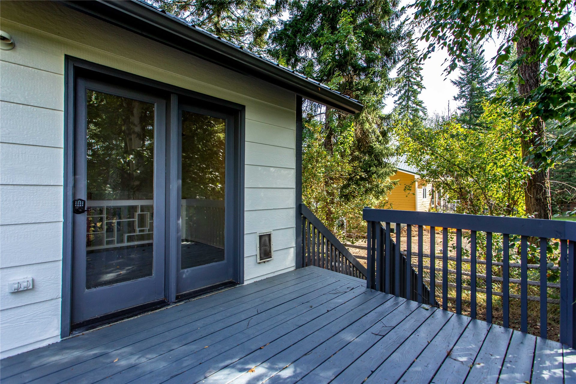 130 Alpine Drive, Bigfork, MT 59911 Easy access to the back yard