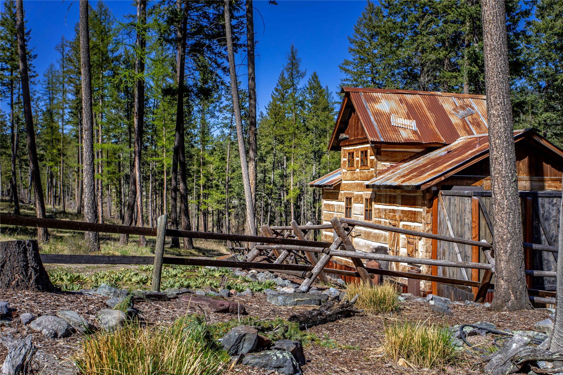 13518 Sylvan Drive, Bigfork, MT 59911 Outside Moose Meadows Cabin