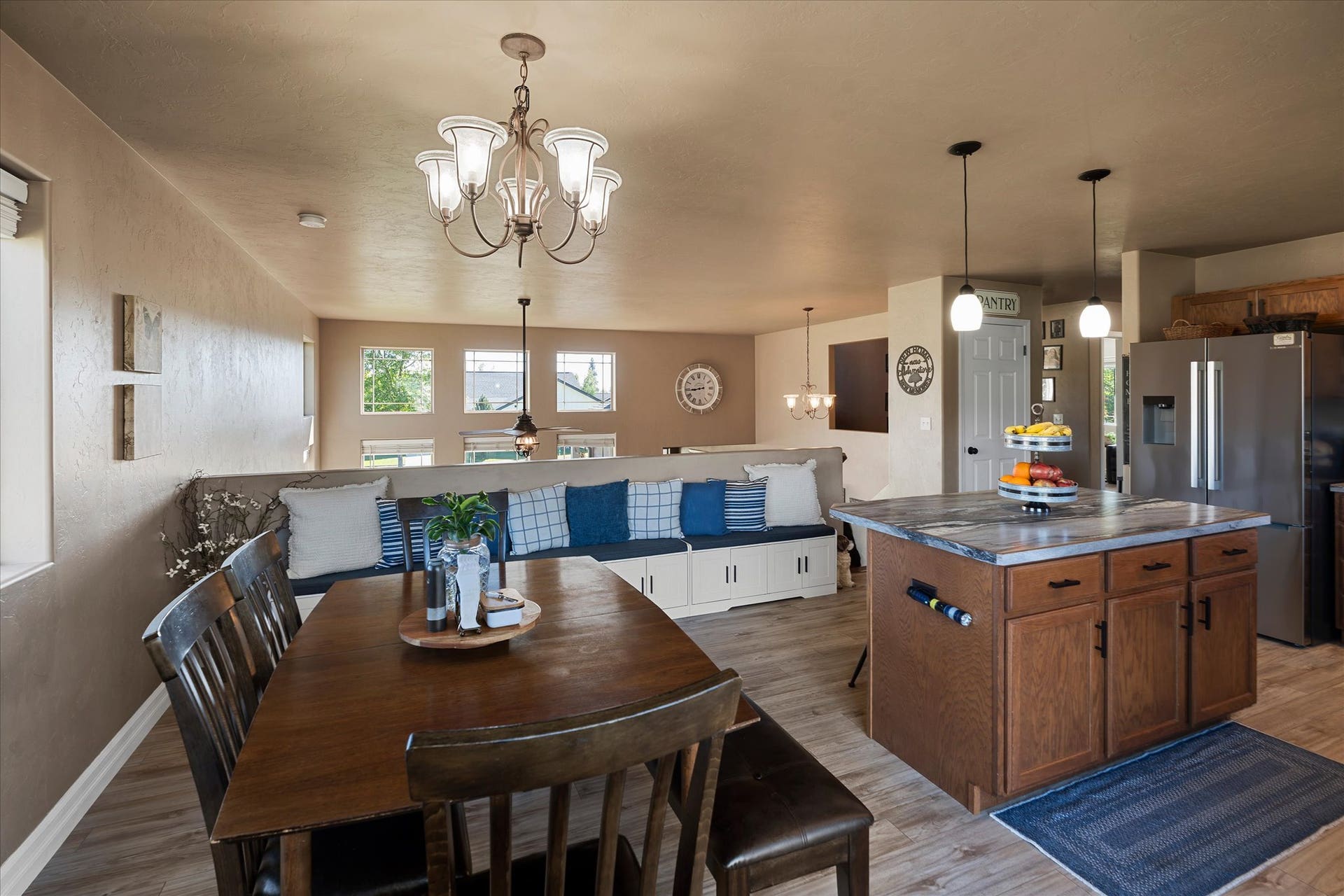 1201 Mill Creek Drive, Bigfork, MT 59911 1201 Mill Creek Drive - Bigfork, MT 59911