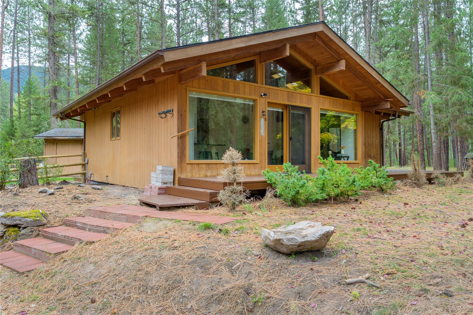 1013 Meadow Lane, Alberton, MT 59820