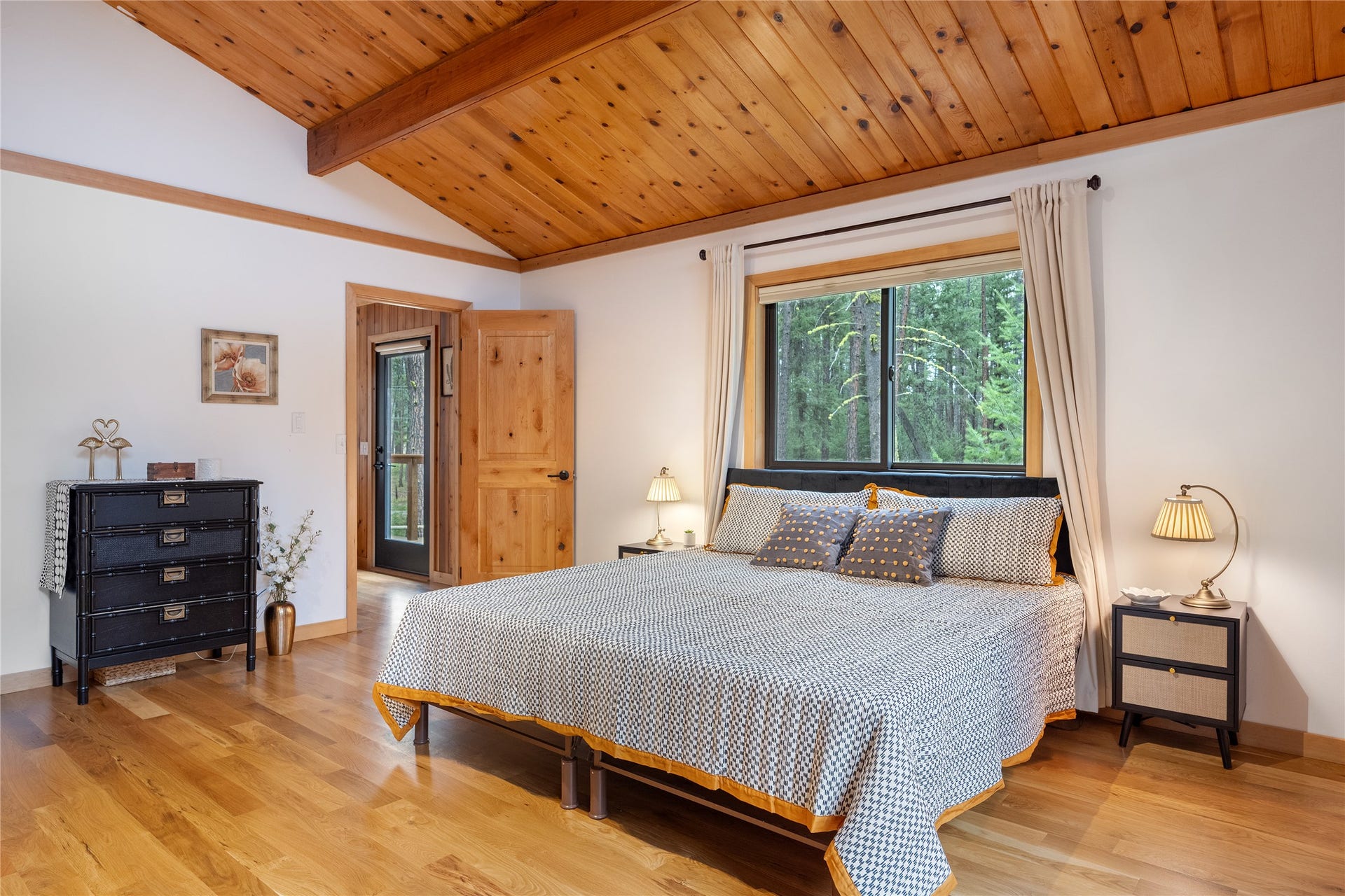 1013 Meadow Lane, Alberton, MT 59820