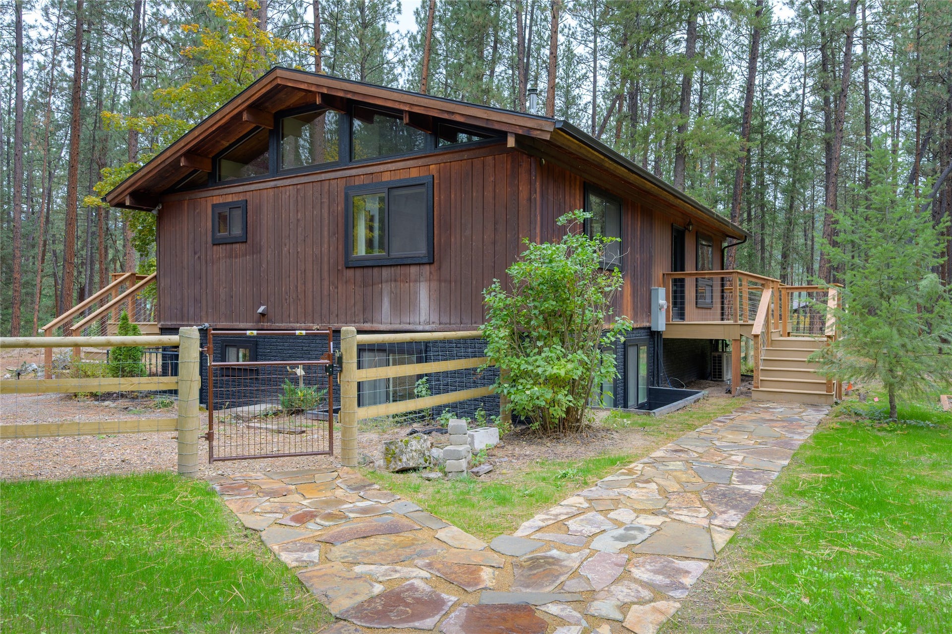 1013 Meadow Lane, Alberton, MT 59820