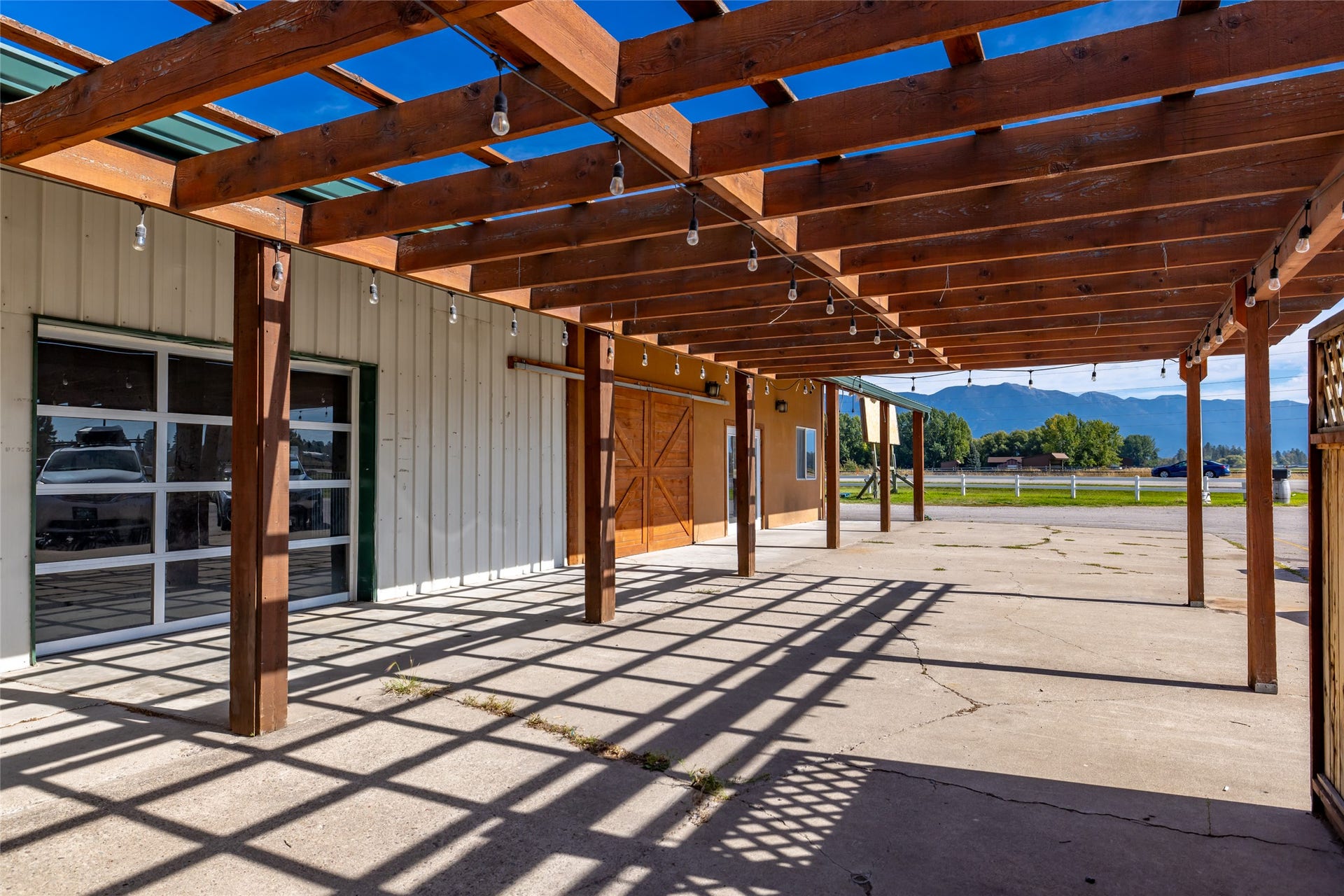 3250 US Hwy 2 E, Kalispell, MT 59901 3250 US Hwy 2 E, Kalispell, MT 59901