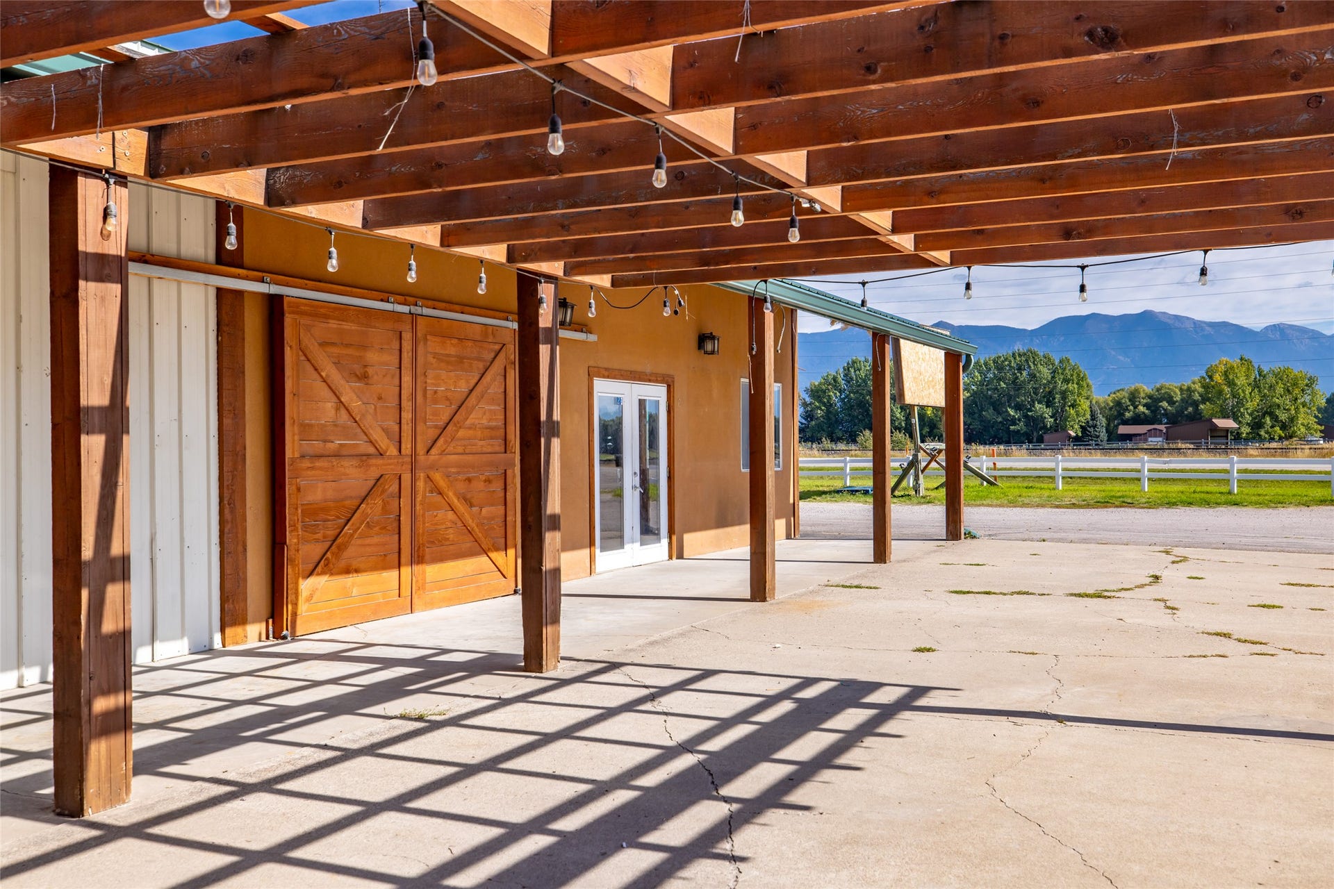 3250 US Hwy 2 E, Kalispell, MT 59901 3250 US Hwy 2 E, Kalispell, MT 59901