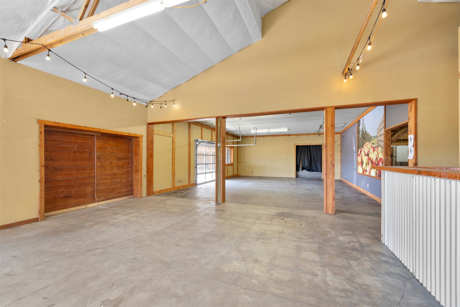 3250 US Hwy 2 E, Kalispell, MT 59901 3250 US Hwy 2 E, Kalispell, MT 59901