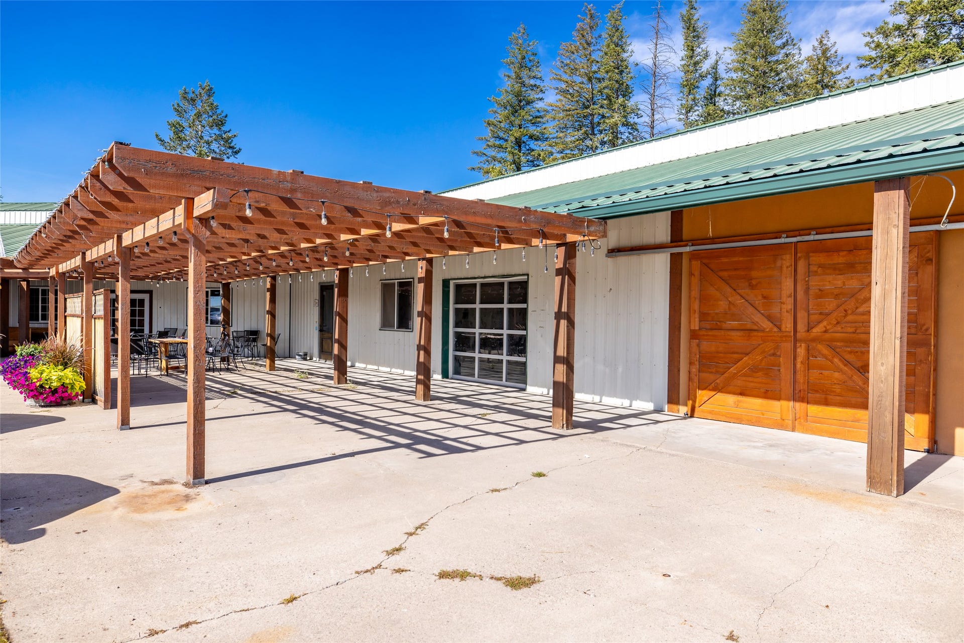 3250 US Hwy 2 E, Kalispell, MT 59901 3250 US Hwy 2 E, Kalispell, MT 59901