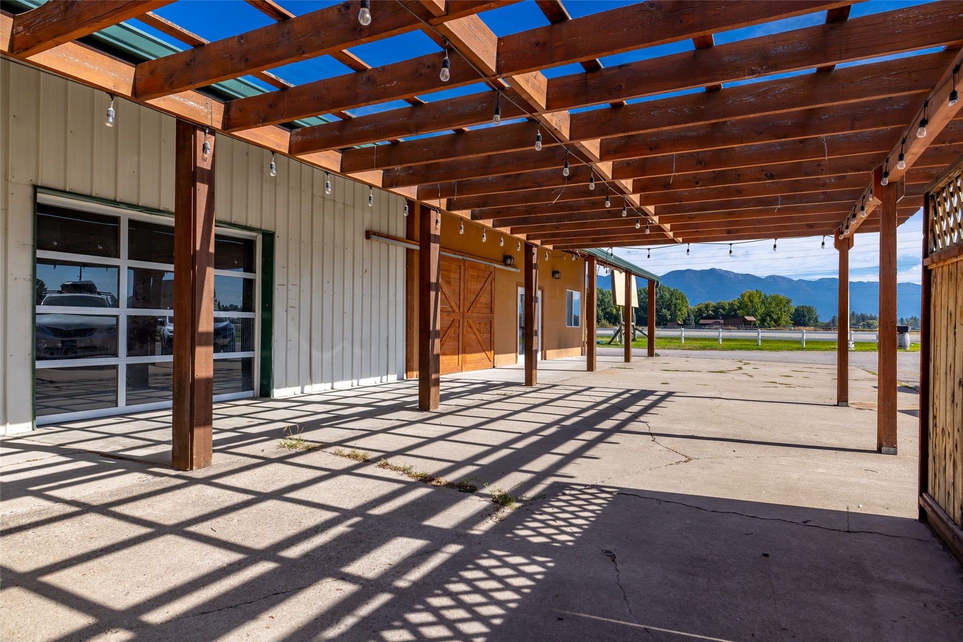 3250 US Hwy 2 E, Kalispell, MT 59901 3250 US Hwy 2 E, Kalispell, MT 59901