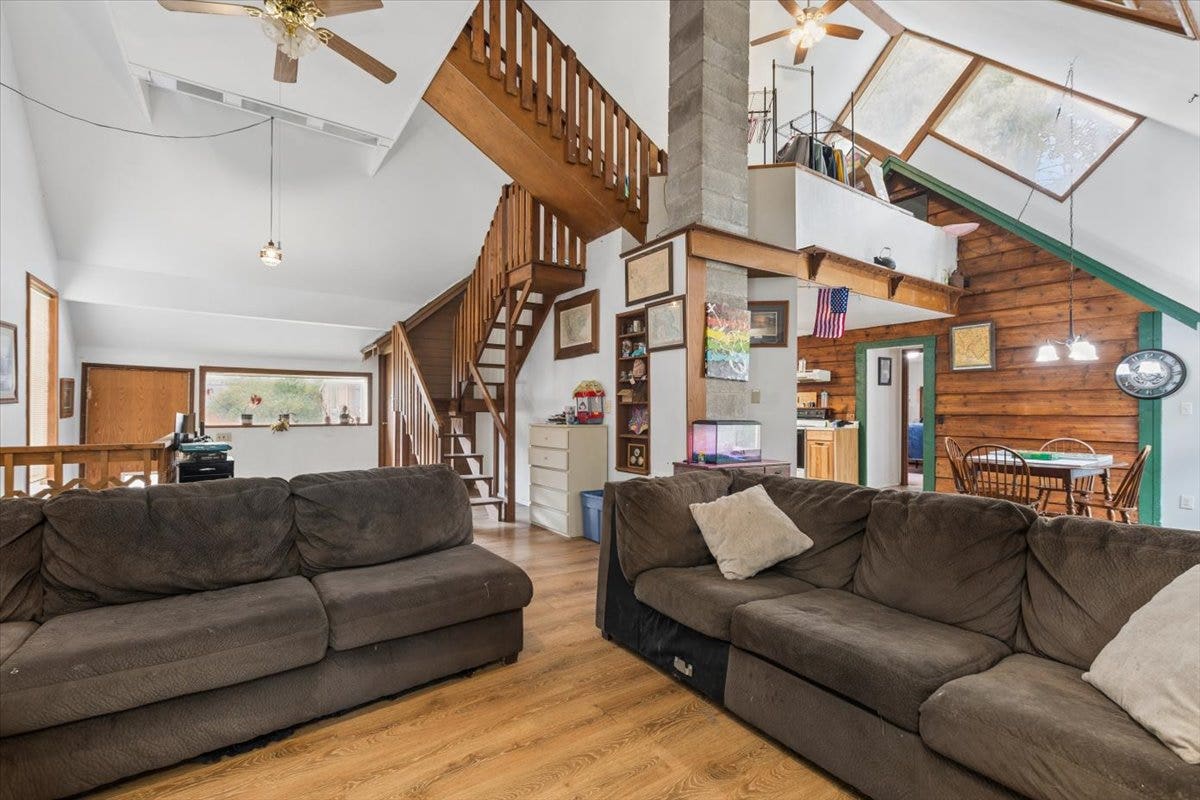 59 Ranchetts Lane, Bigfork, MT 59911 Open living area