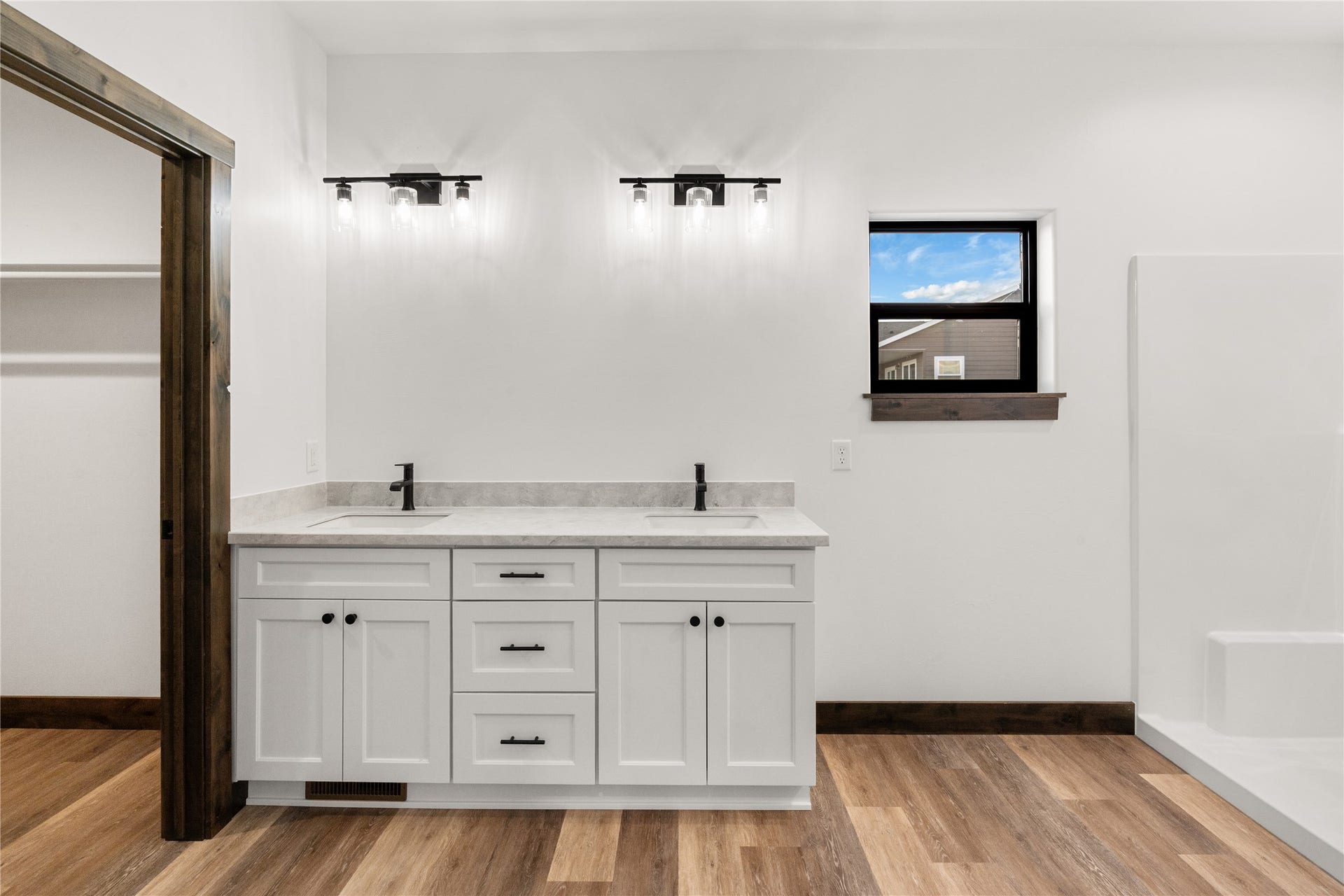 60 Nez Perce Trail, Townsend, MT 59644 Primary Bathroom