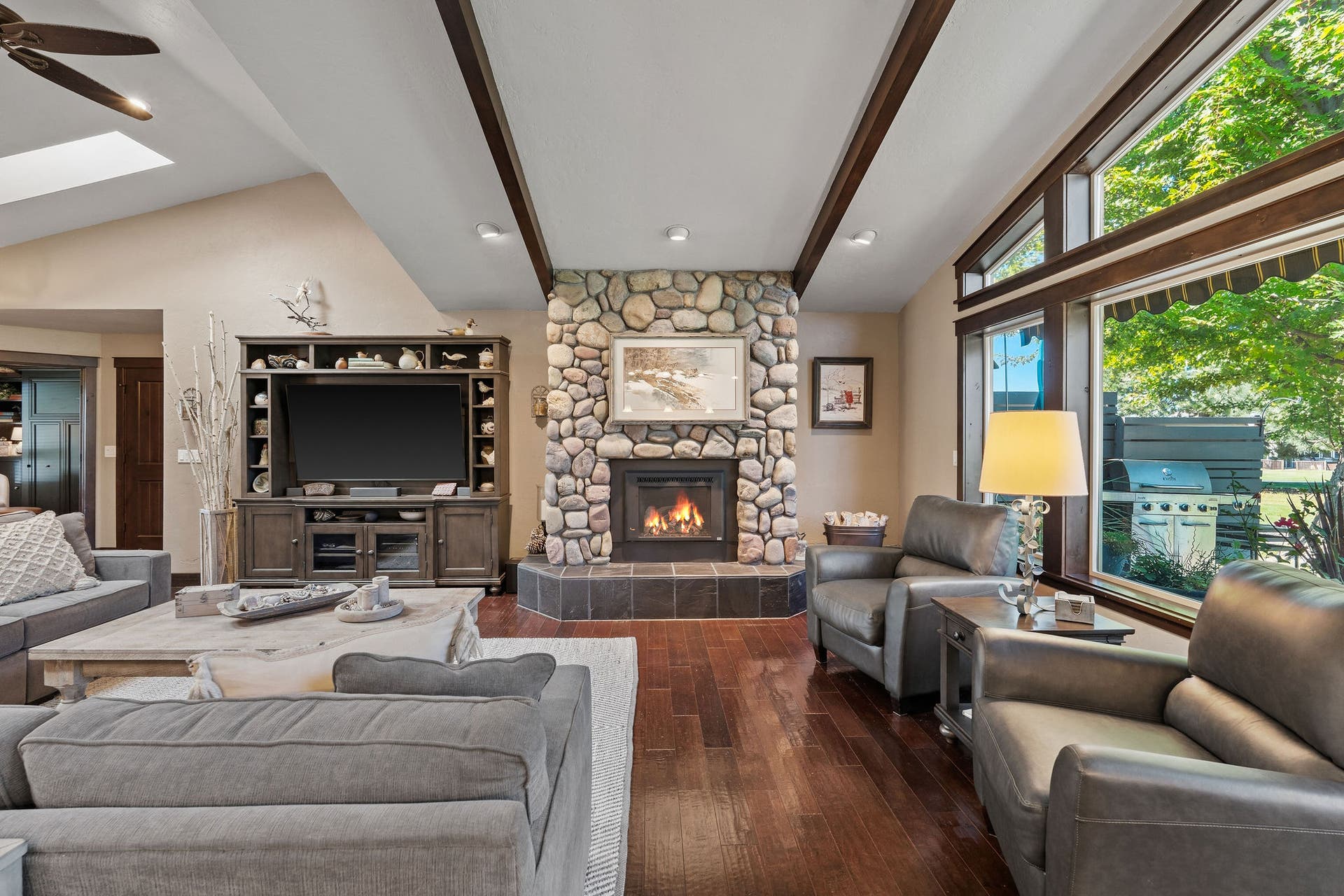 209 Bridger Drive, Bigfork, MT 59911 209 Bridger Drive, Bigfork, MT 59911