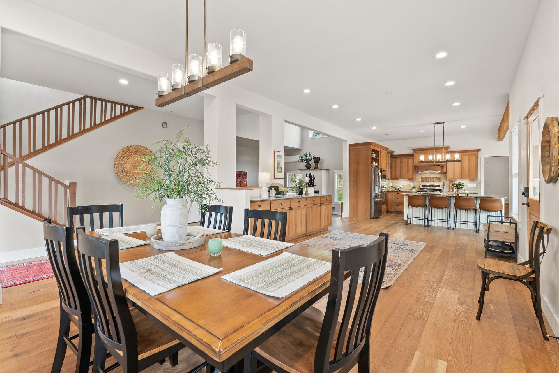 687 N Valley Drive, Whitefish, MT 59937 Recent remodel created a reimagined main floor with open concept perfect for entertaining. Natural hardwoods and warm light throughout.