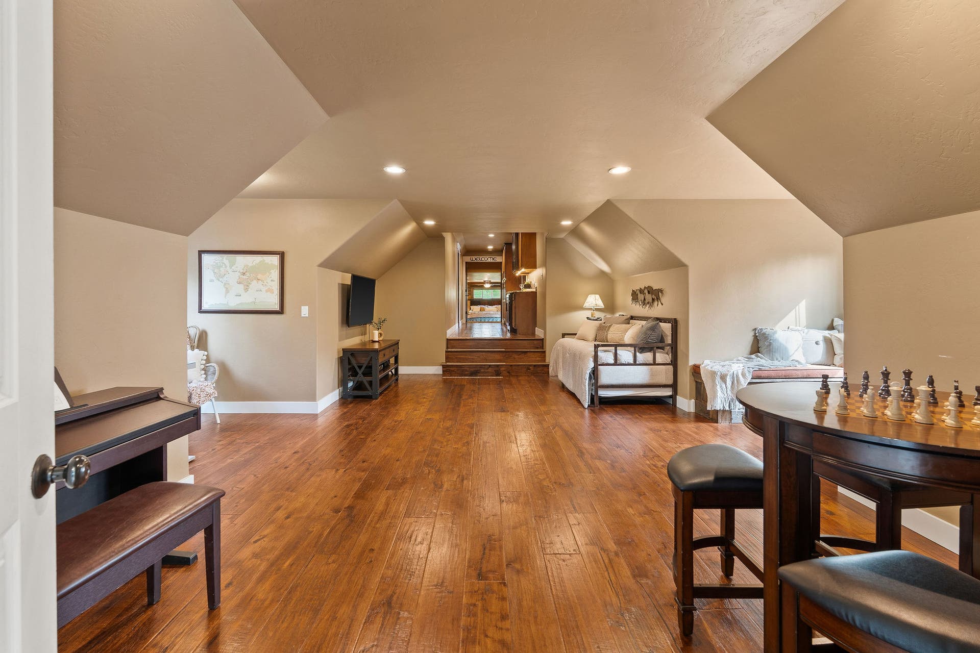 687 N Valley Drive, Whitefish, MT 59937 687 N Valley Drive, Whitefish, MT 59937