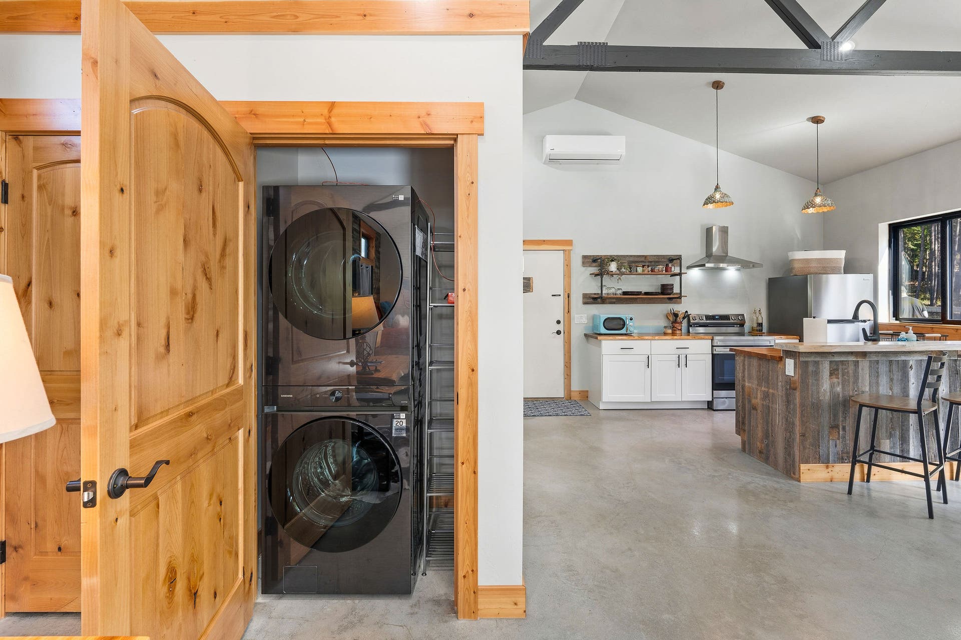 687 N Valley Drive, Whitefish, MT 59937 687 N Valley Drive, Whitefish, MT 59937