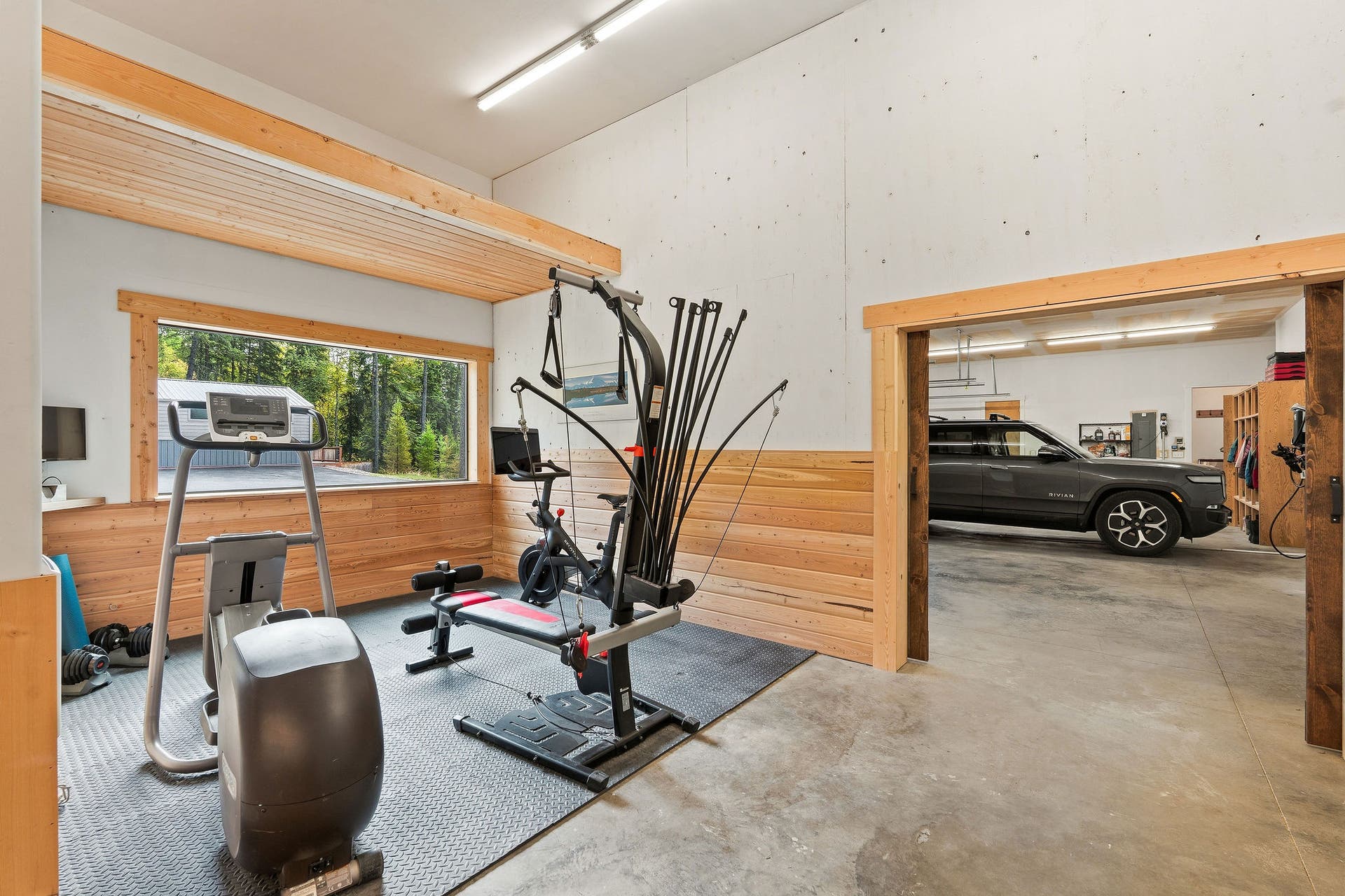 687 N Valley Drive, Whitefish, MT 59937 687 N Valley Drive, Whitefish, MT 59937