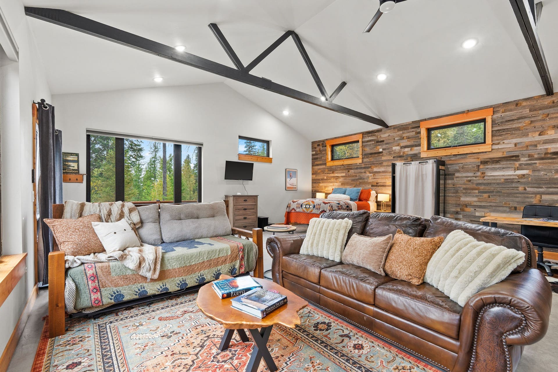 687 N Valley Drive, Whitefish, MT 59937 687 N Valley Drive, Whitefish, MT 59937