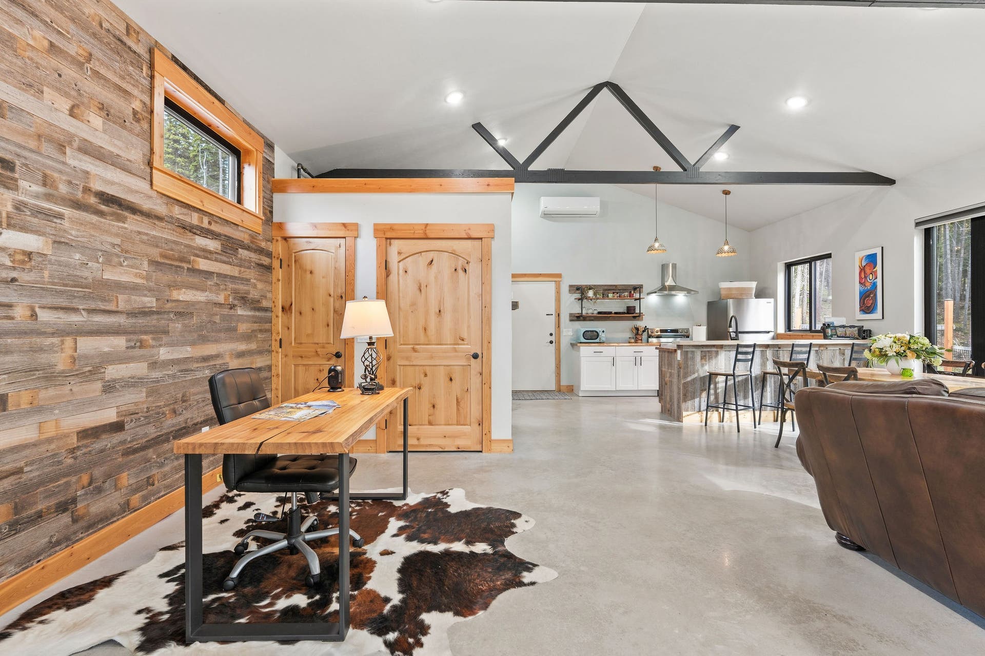 687 N Valley Drive, Whitefish, MT 59937 687 N Valley Drive, Whitefish, MT 59937