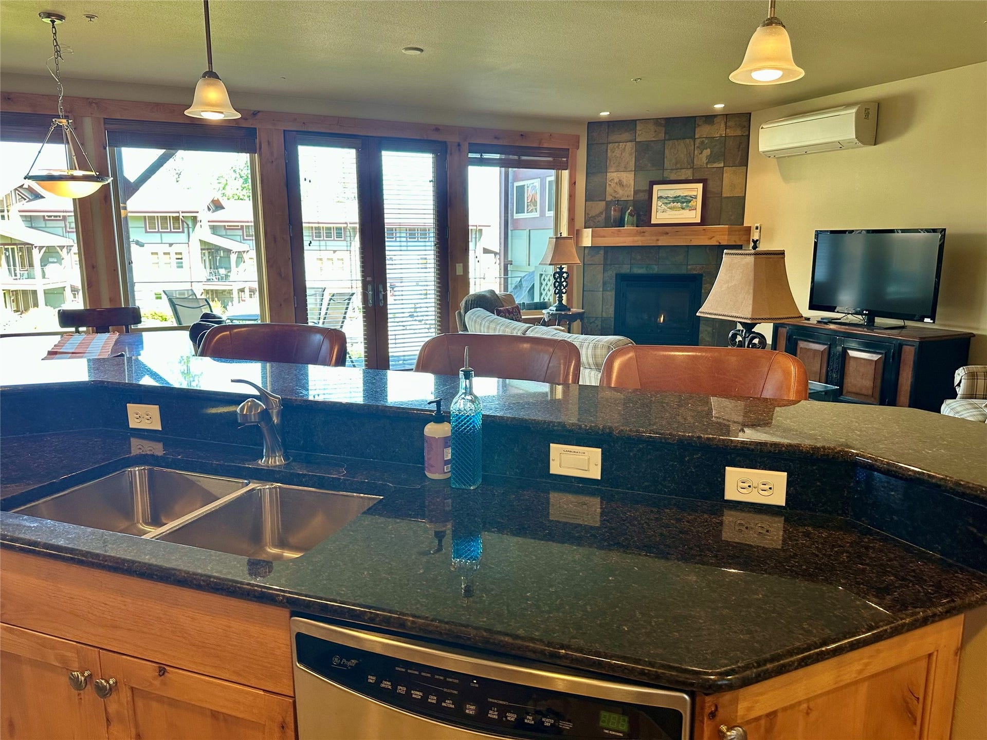 7175 US Hwy 93 S, Building 4, #202, Lakeside, MT 59922 7175 US Hwy 93 S, Building 4, #202, Lakeside, MT 59922