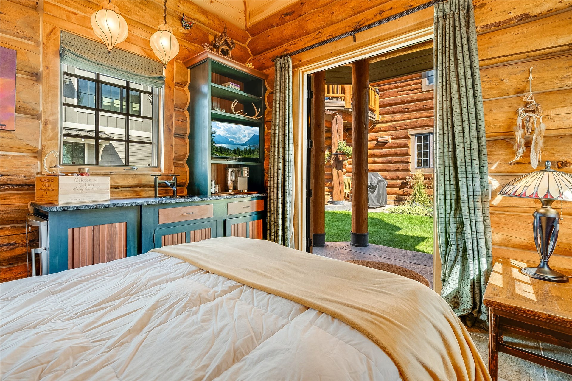 30 Washington Avenue, Whitefish, MT 59937 Detached studio suite as bedroom.