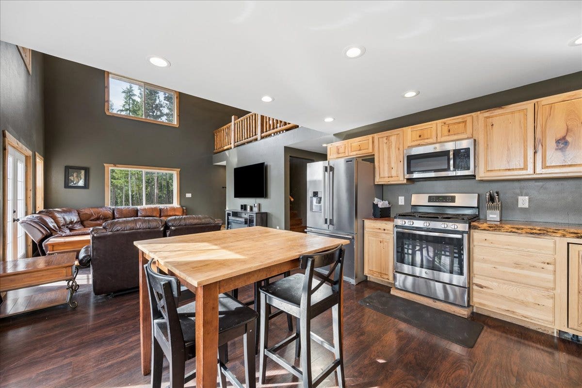 448 Cloud Creek Road, Somers, MT 59932 Kitchen - Living Room