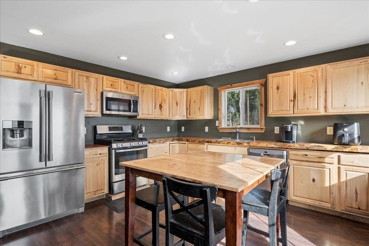 448 Cloud Creek Road, Somers, MT 59932 Kitchen