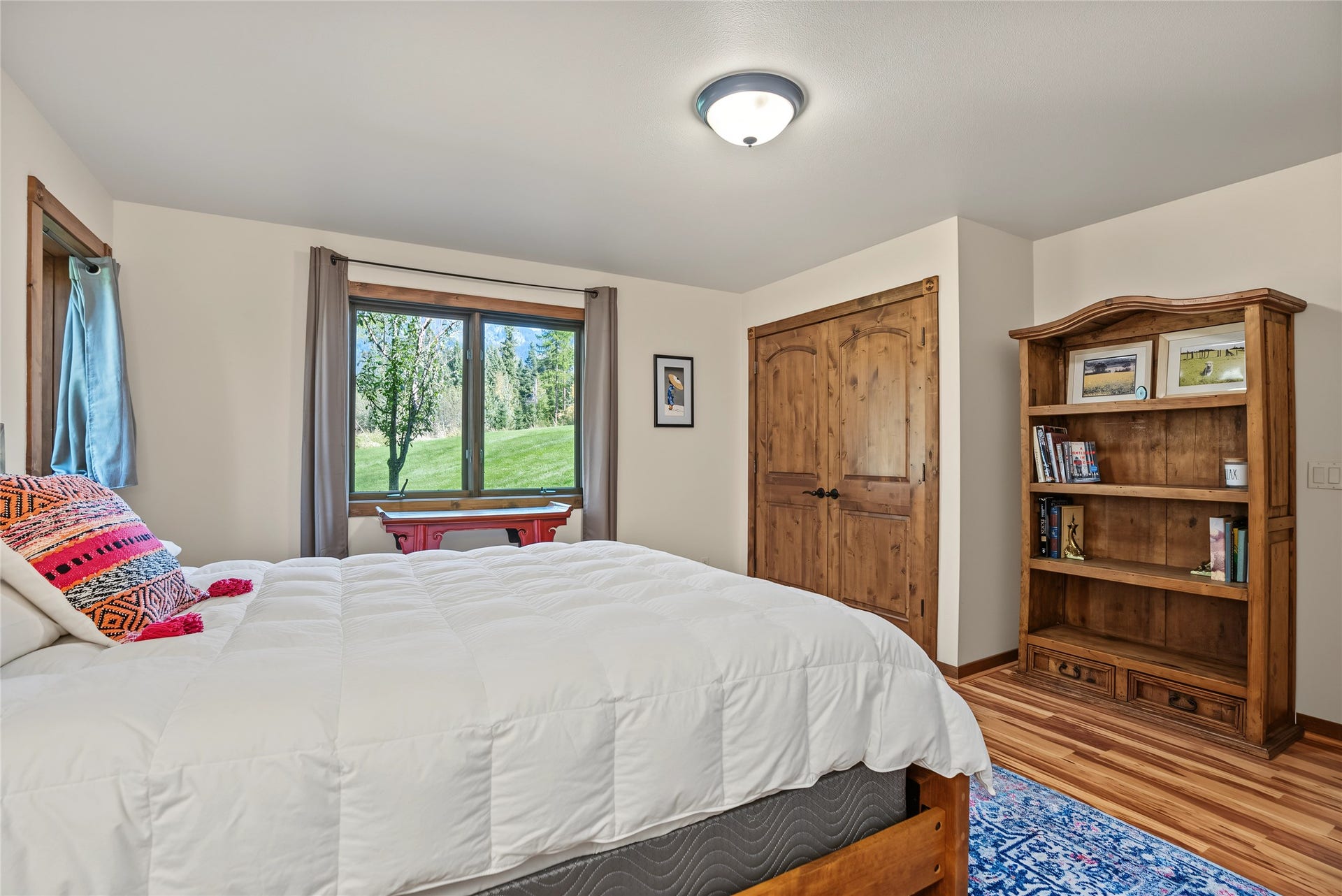 622 Wild Swan Trail, Bigfork, MT 59911 Lower level guest bedroom 1