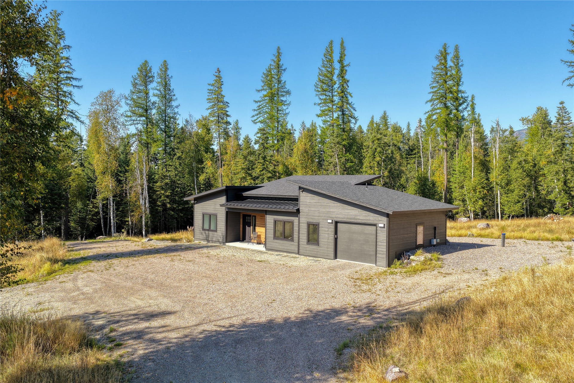622 Wild Swan Trail, Bigfork, MT 59911 Guest home w/ample parking for guests and additional vehicles