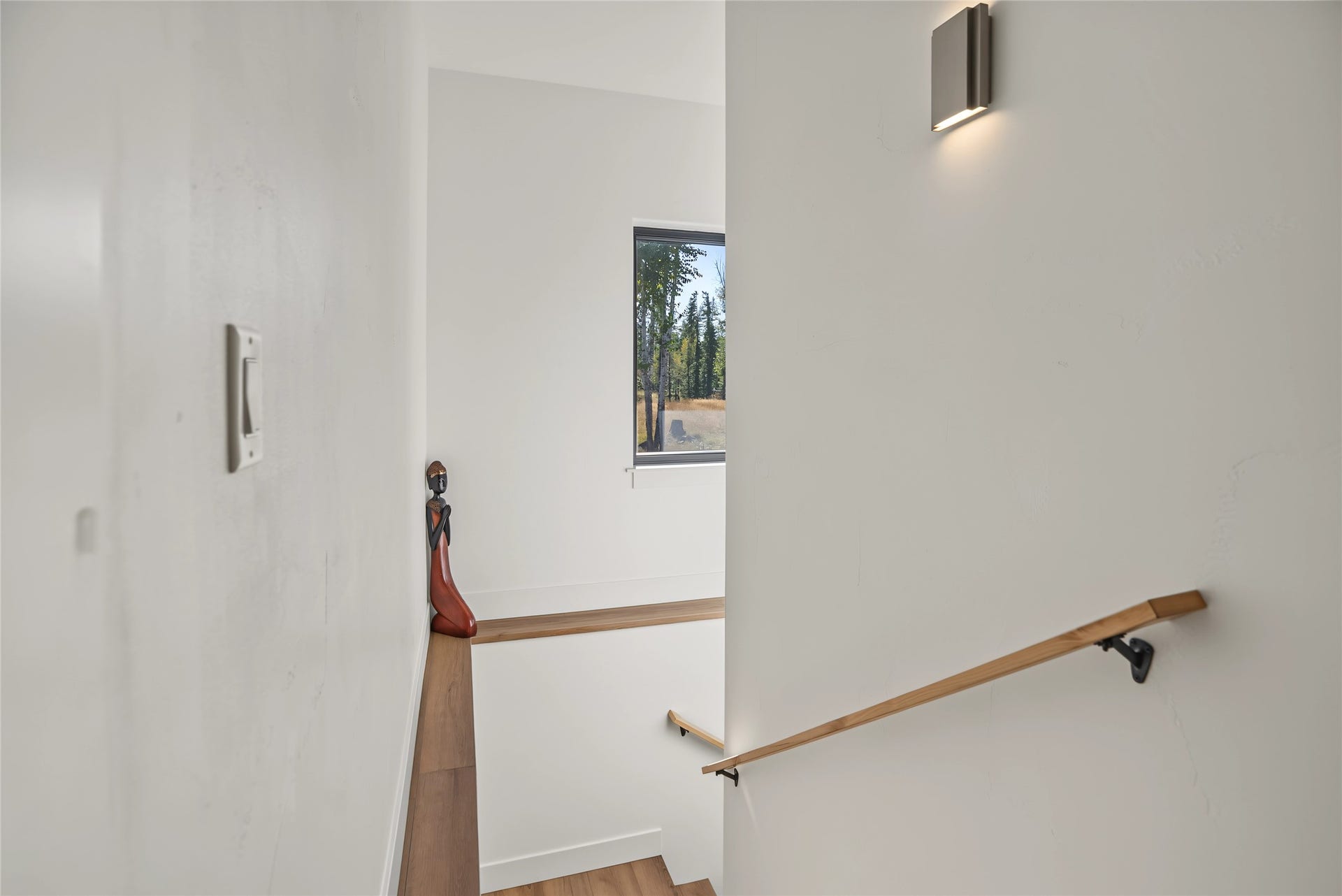 622 Wild Swan Trail, Bigfork, MT 59911 Guest home entrance to lock out walk out basement