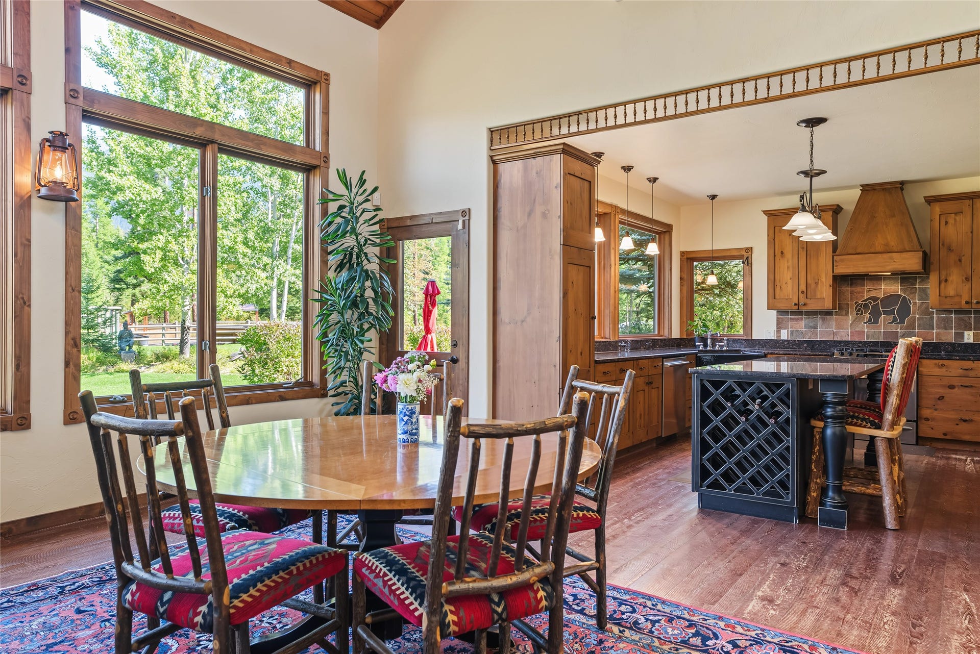622 Wild Swan Trail, Bigfork, MT 59911 Dining