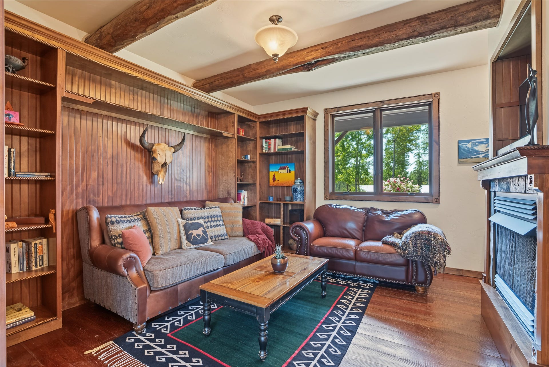 622 Wild Swan Trail, Bigfork, MT 59911 Cozy study with custom built in bookshelves