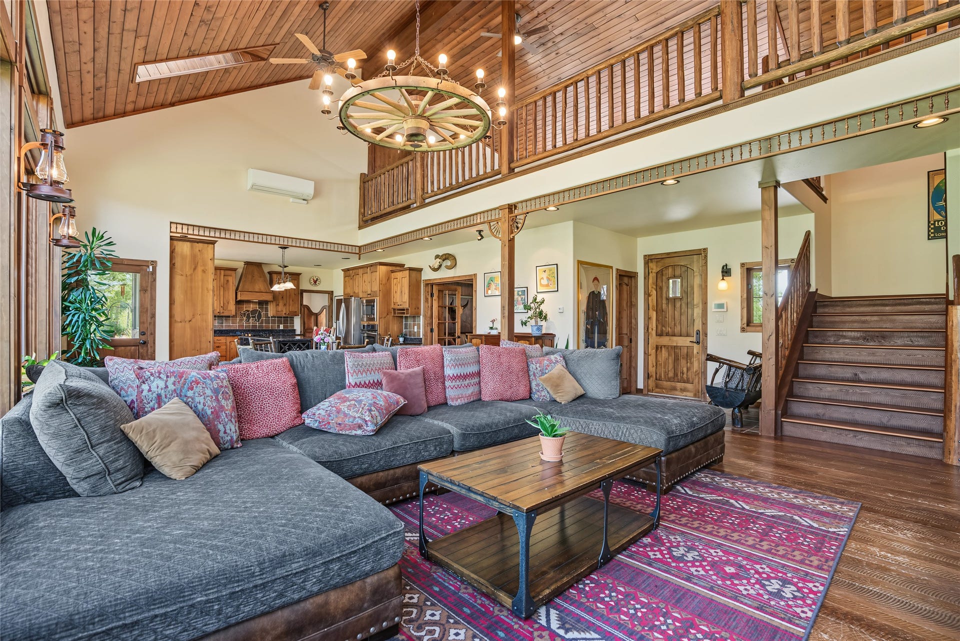 622 Wild Swan Trail, Bigfork, MT 59911 Great room w/vaulted ceilings